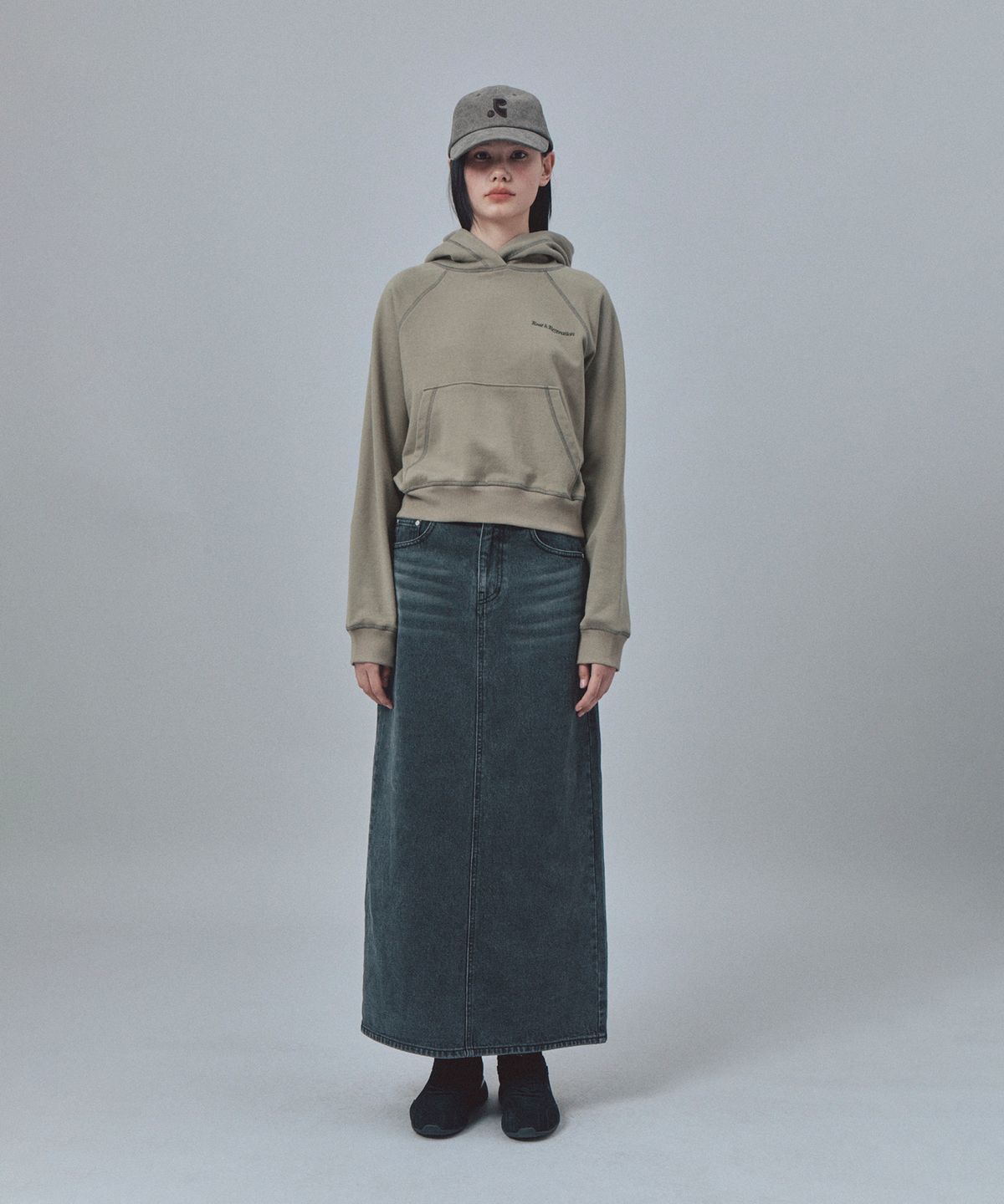 레스트앤레크레이션(REST&RECREATION) ZIG ZAG STITCH CROPPED HOOD - KHAKI