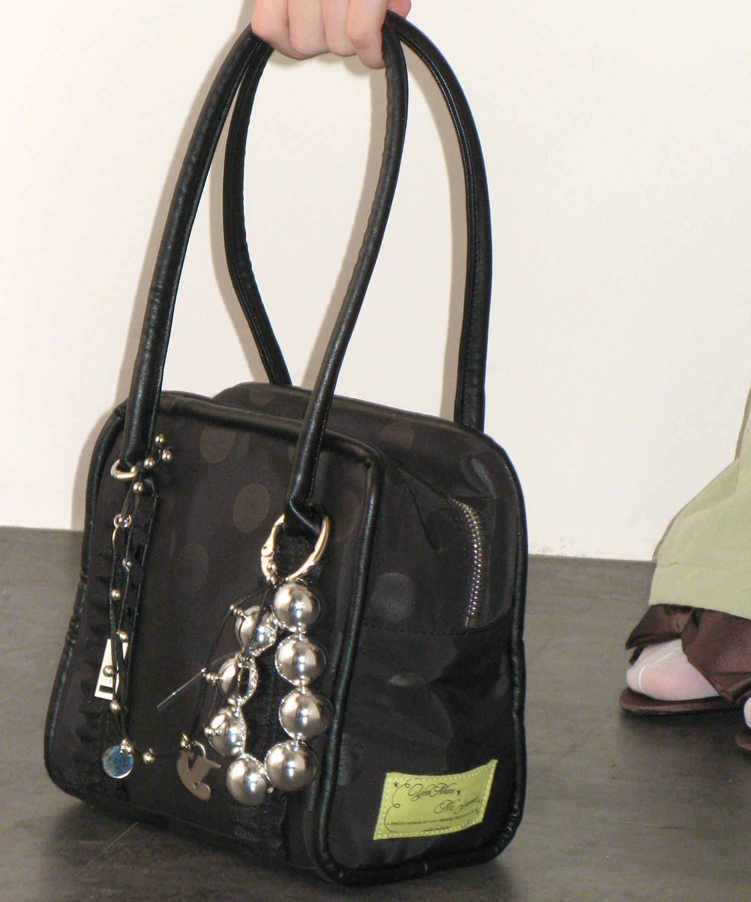 MUSINSA公式 | YEOMIM mini box bag (black dot)