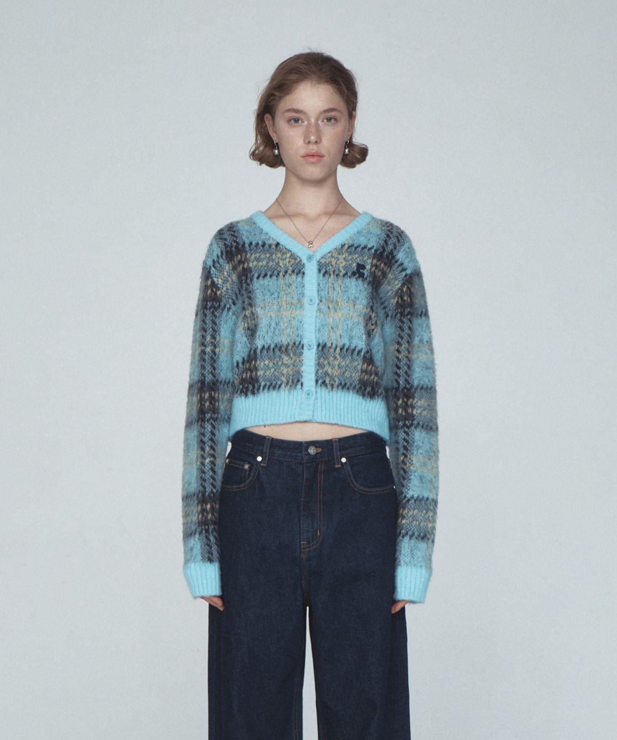 레스트앤레크레이션(REST&RECREATION) CHECK PATTERN HAIRY KNIT CARDIGAN - SKY BLUE