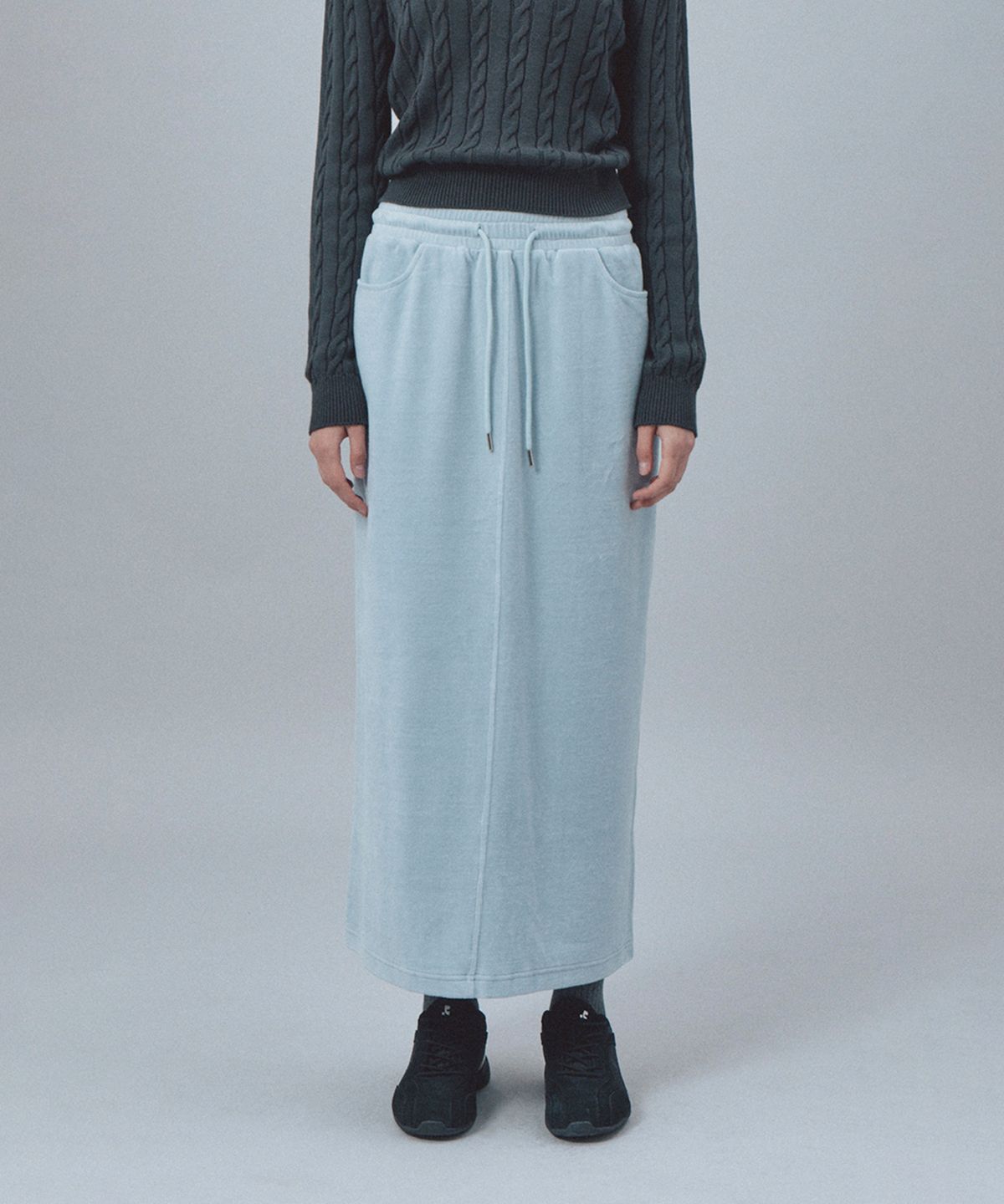 레스트앤레크레이션(REST&RECREATION) VELVET MAXI SKIRT - SKY BLUE