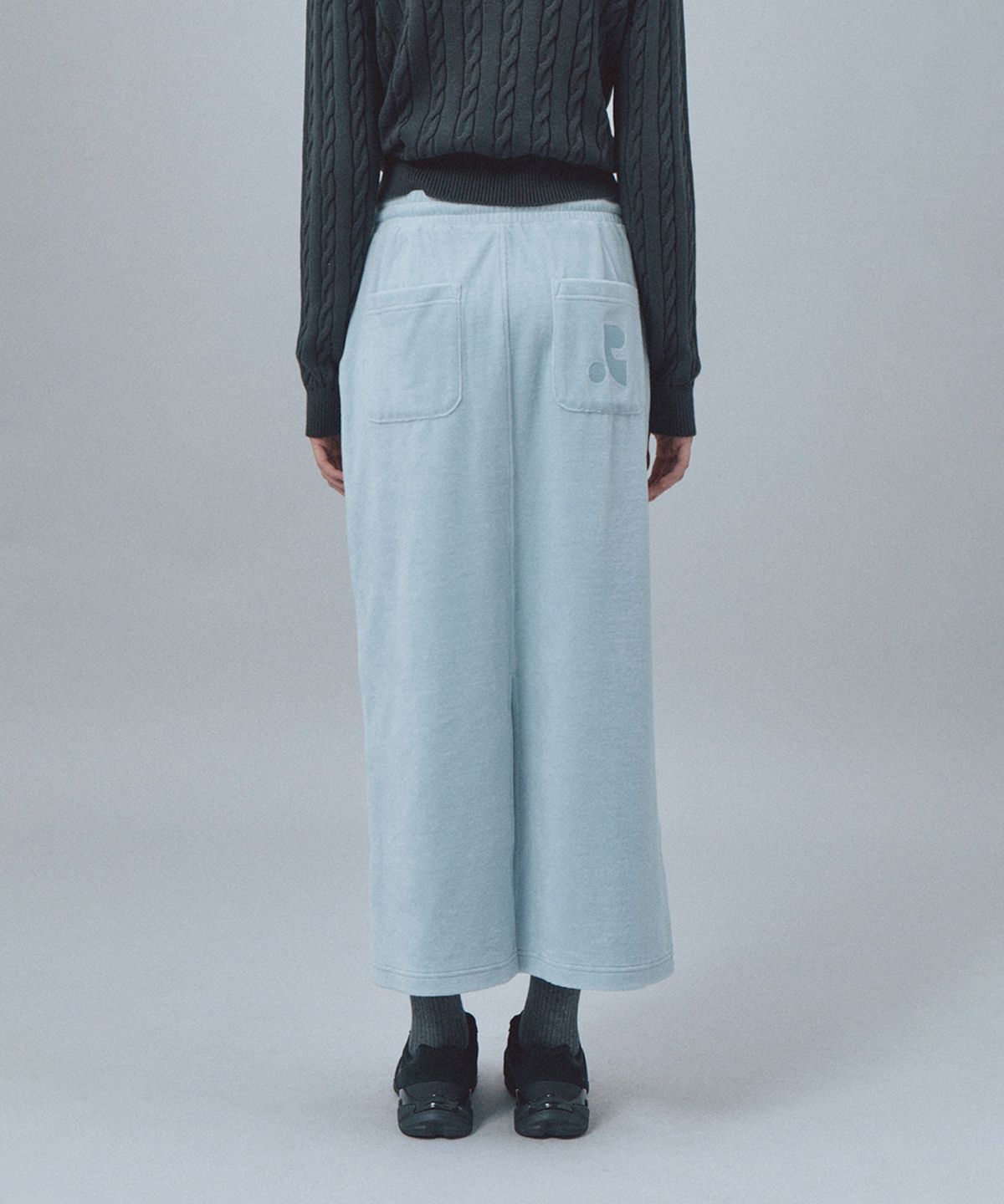 레스트앤레크레이션(REST&RECREATION) VELVET MAXI SKIRT - SKY BLUE