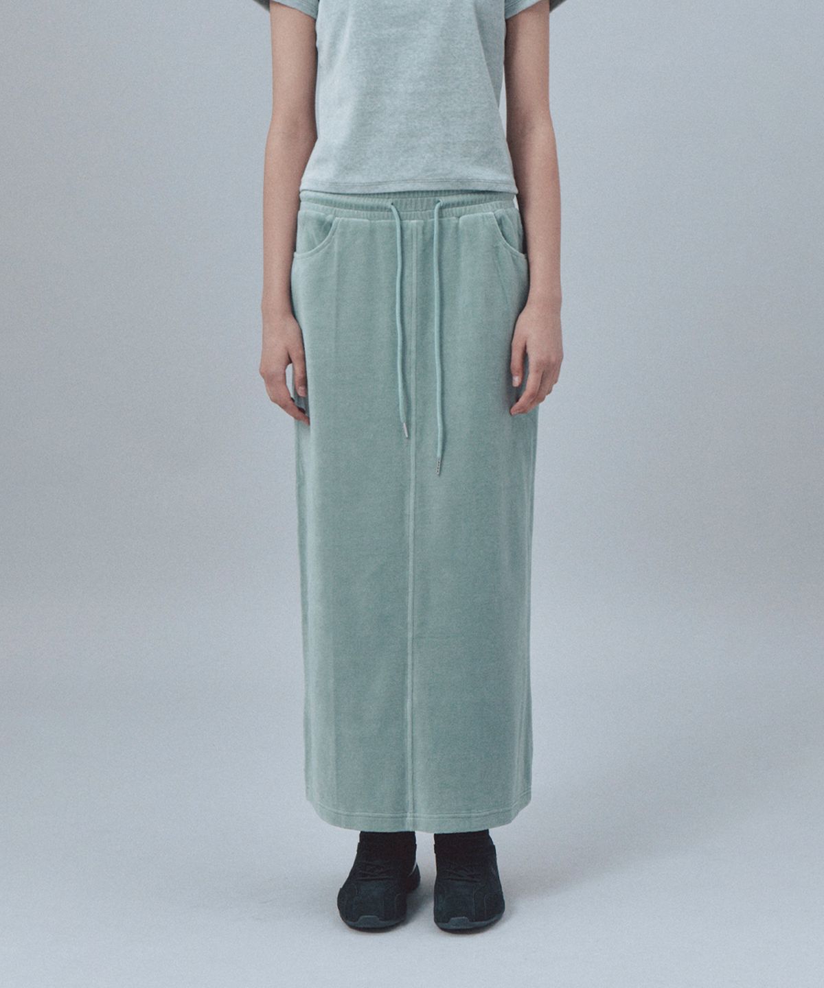 레스트앤레크레이션(REST&RECREATION) VELVET MAXI SKIRT - MINT
