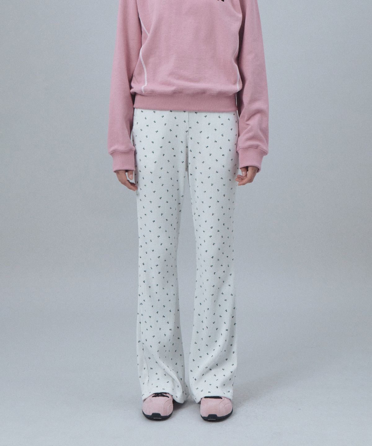 레스트앤레크레이션(REST&RECREATION) RR PATTERN FLARE PANTS - IVORY