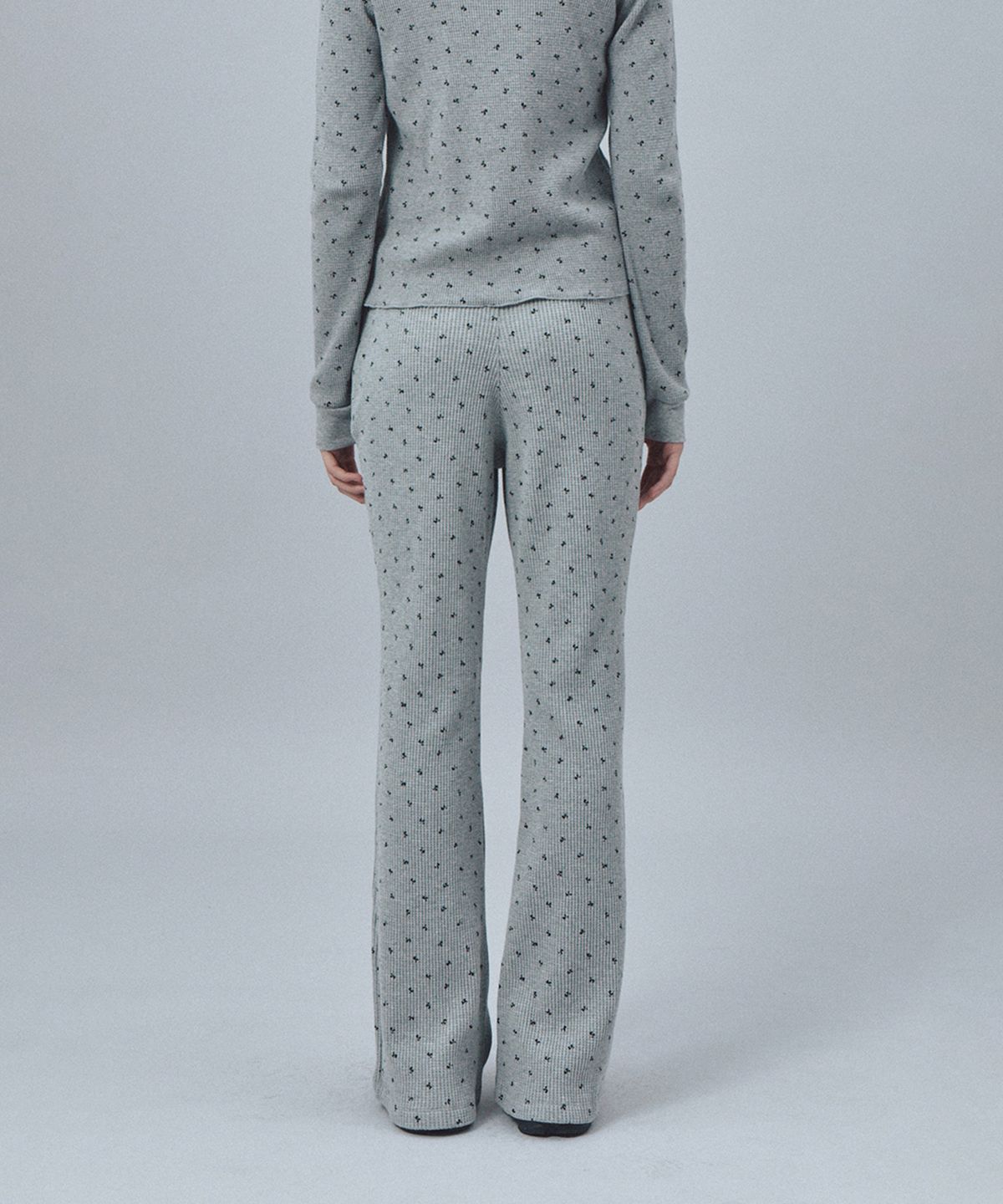 레스트앤레크레이션(REST&RECREATION) RR PATTERN FLARE PANTS - GREY