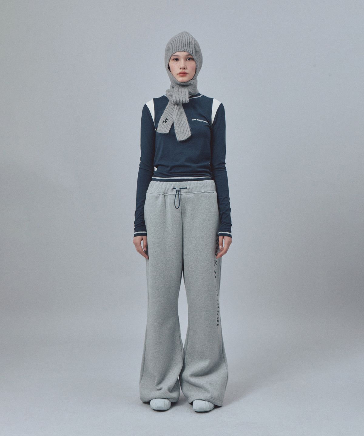 레스트앤레크레이션(REST&RECREATION) FLARE SWEAT PANTS - GREY