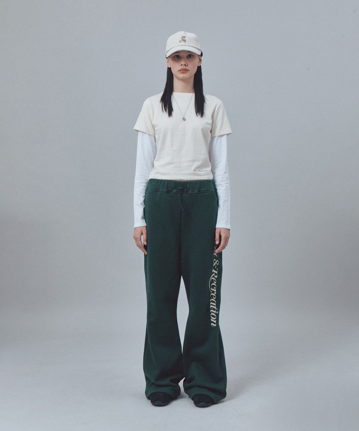 레스트앤레크레이션(REST&RECREATION) FLARE SWEAT PANTS - GREEN