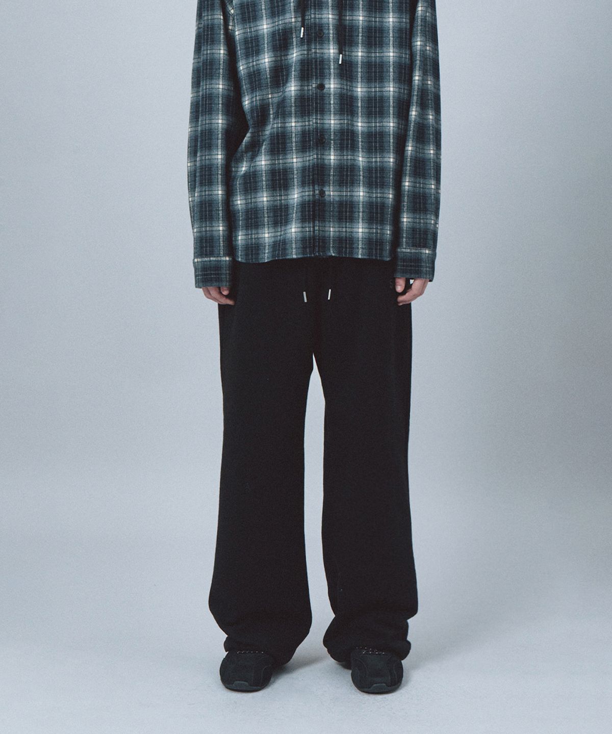 레스트앤레크레이션(REST&RECREATION) STRING SWEAT PANTS - BLACK