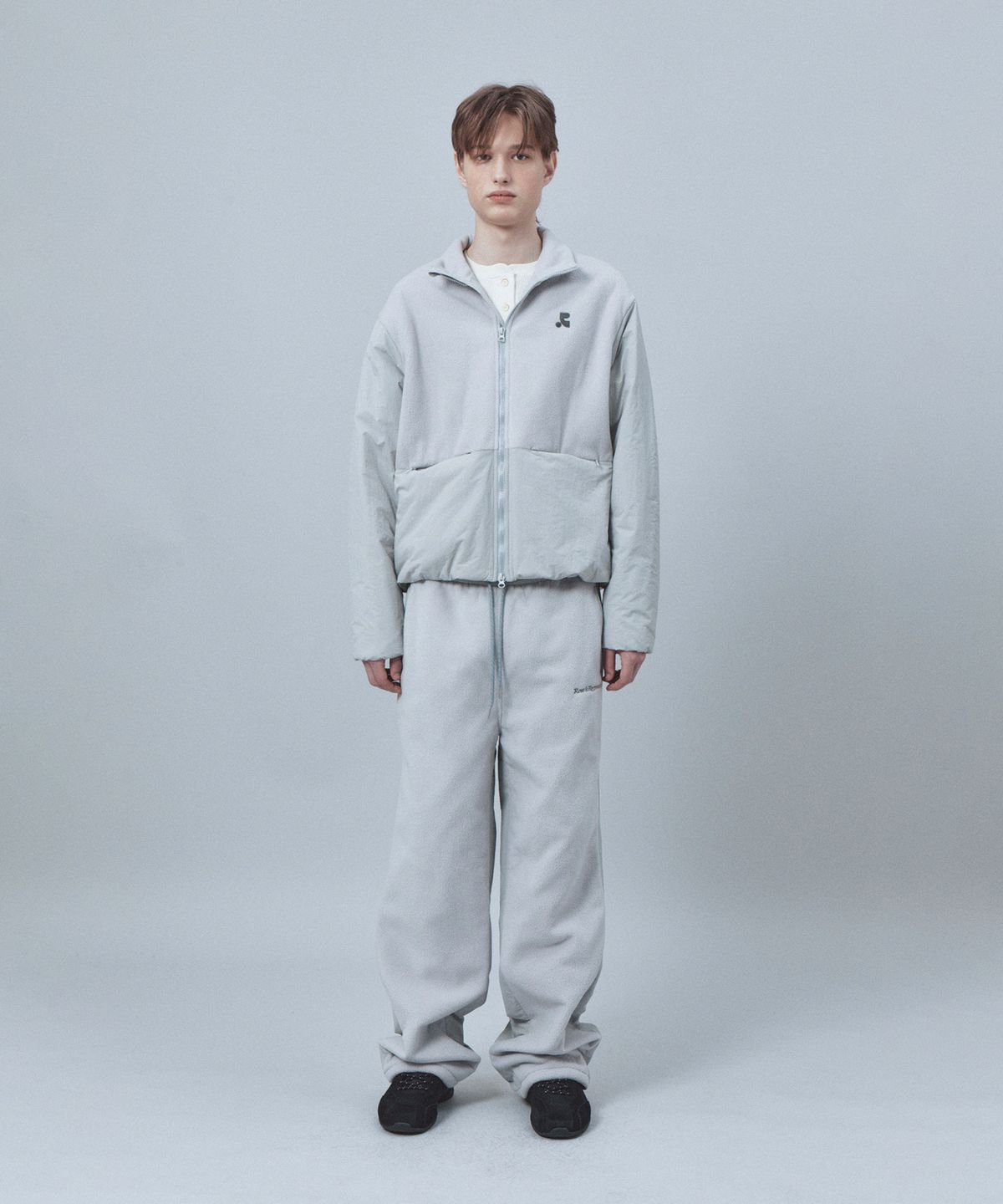 레스트앤레크레이션(REST&RECREATION) QUILTED JOGGER PANTS - LIGHT GREY