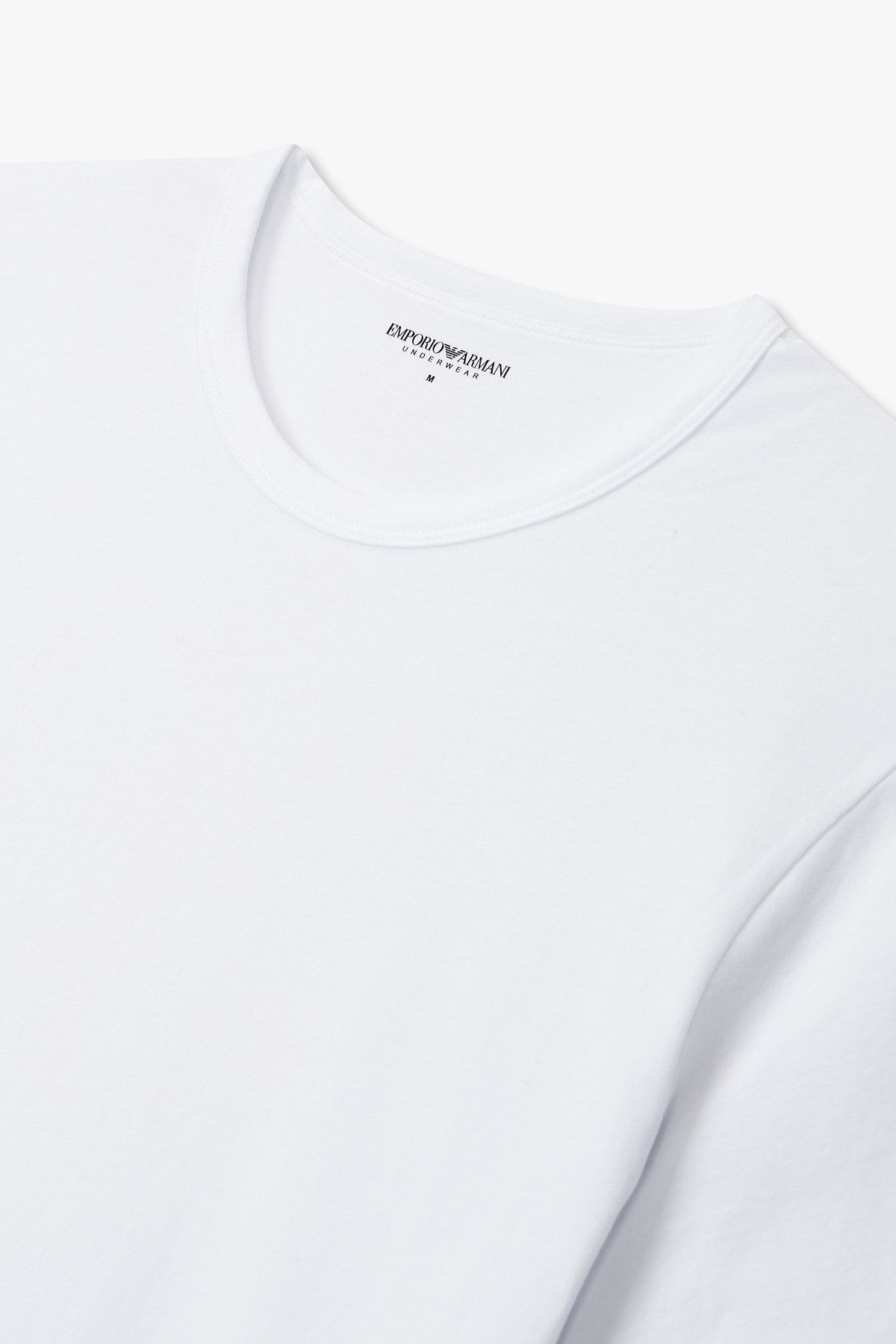 엠포리오 아르마니 언더웨어(EMPORIO ARMANI UNDERWEAR) 남성 이글 로고 패치 라운지 티셔츠_화이트 0815334012