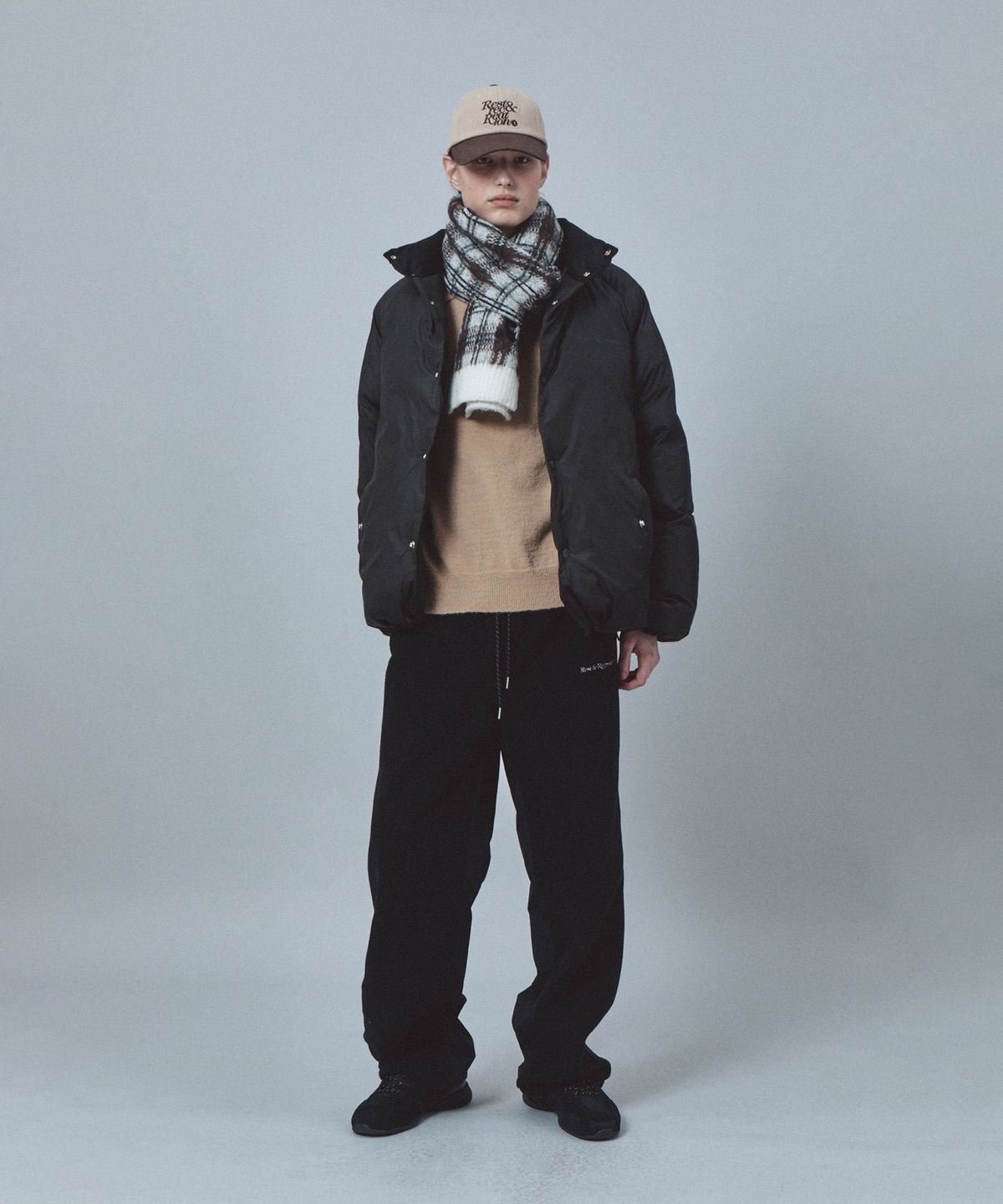 레스트앤레크레이션(REST&RECREATION) HAIRY CHECK KNIT MUFFLER - IVORY