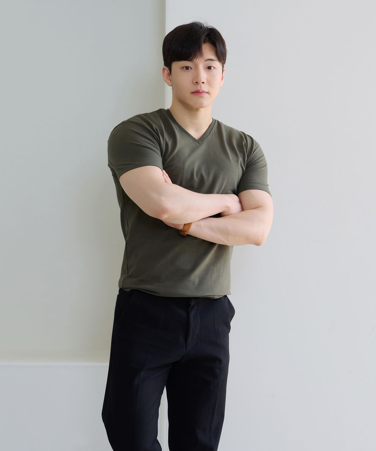 핵쿨남(HECKCOOLNAM) 어깨넓어보이는 남자 머슬핏 반팔 브이넥 티셔츠