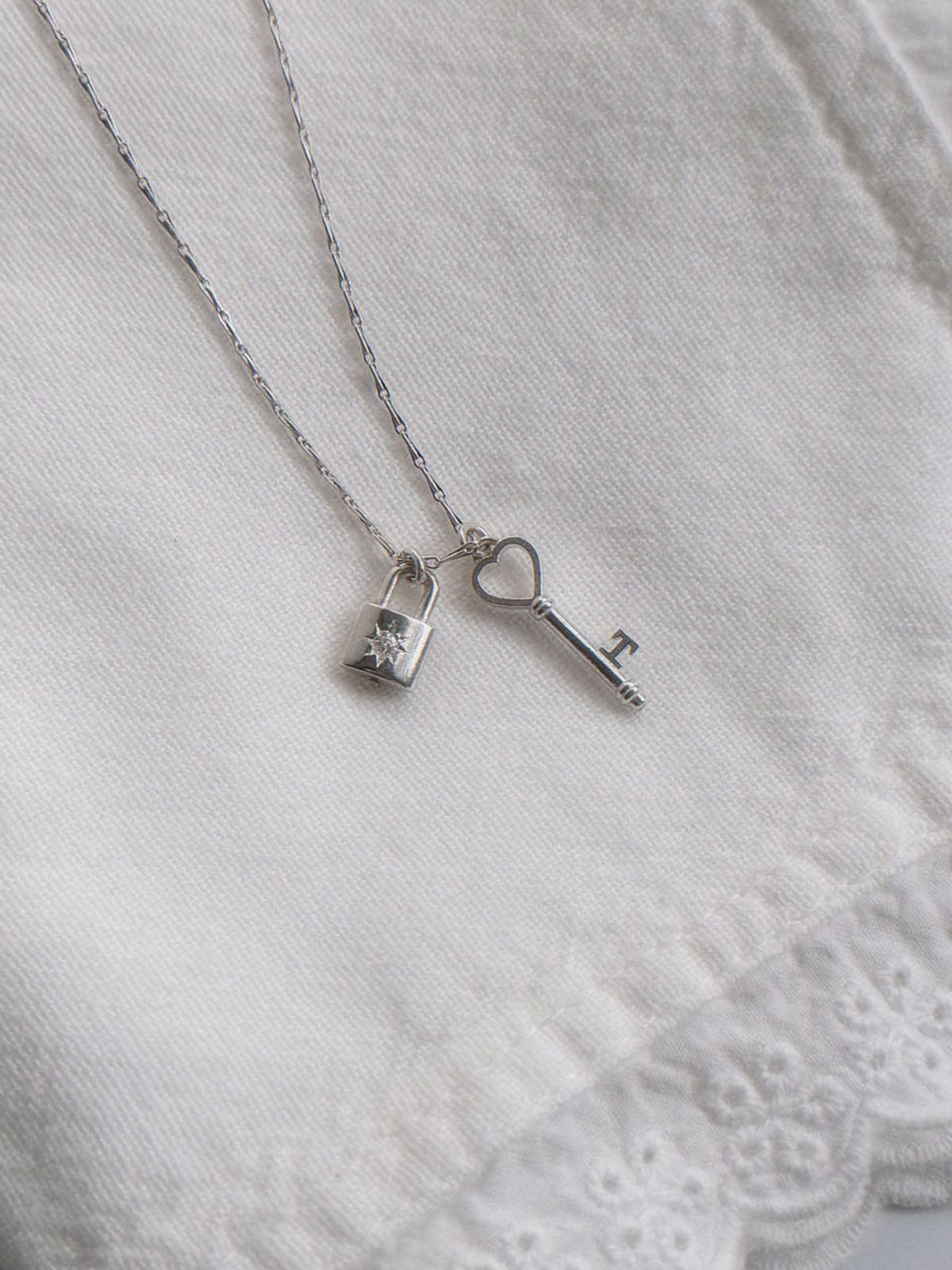 러브트릭스(LOVETRIX) Silver925 Vintage necklace (heart  ver)