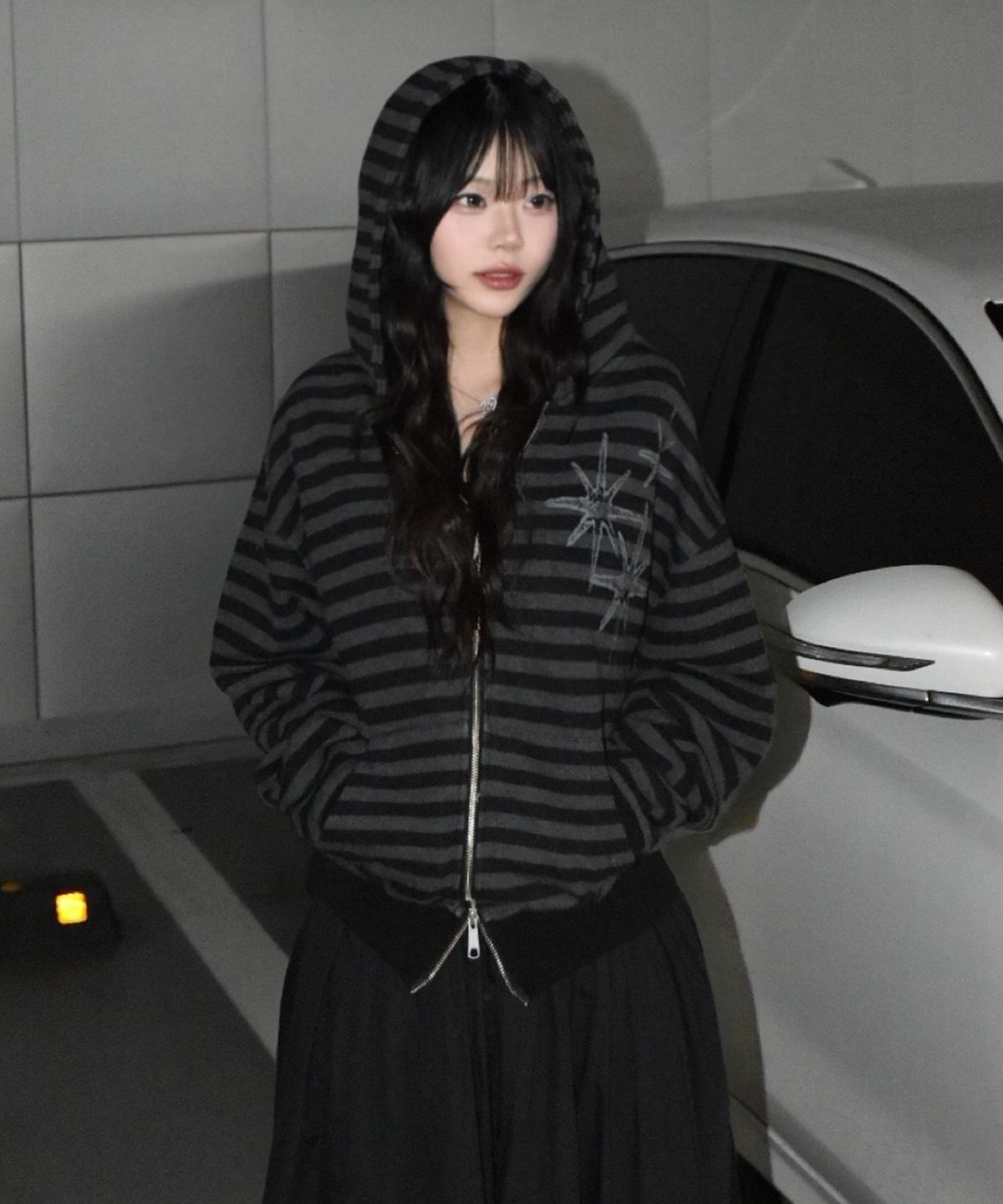 언타이틀 서울(UNTITLED SEOUL) 언타이틀 스테리나잇 스트라이프 후드집업 블랙