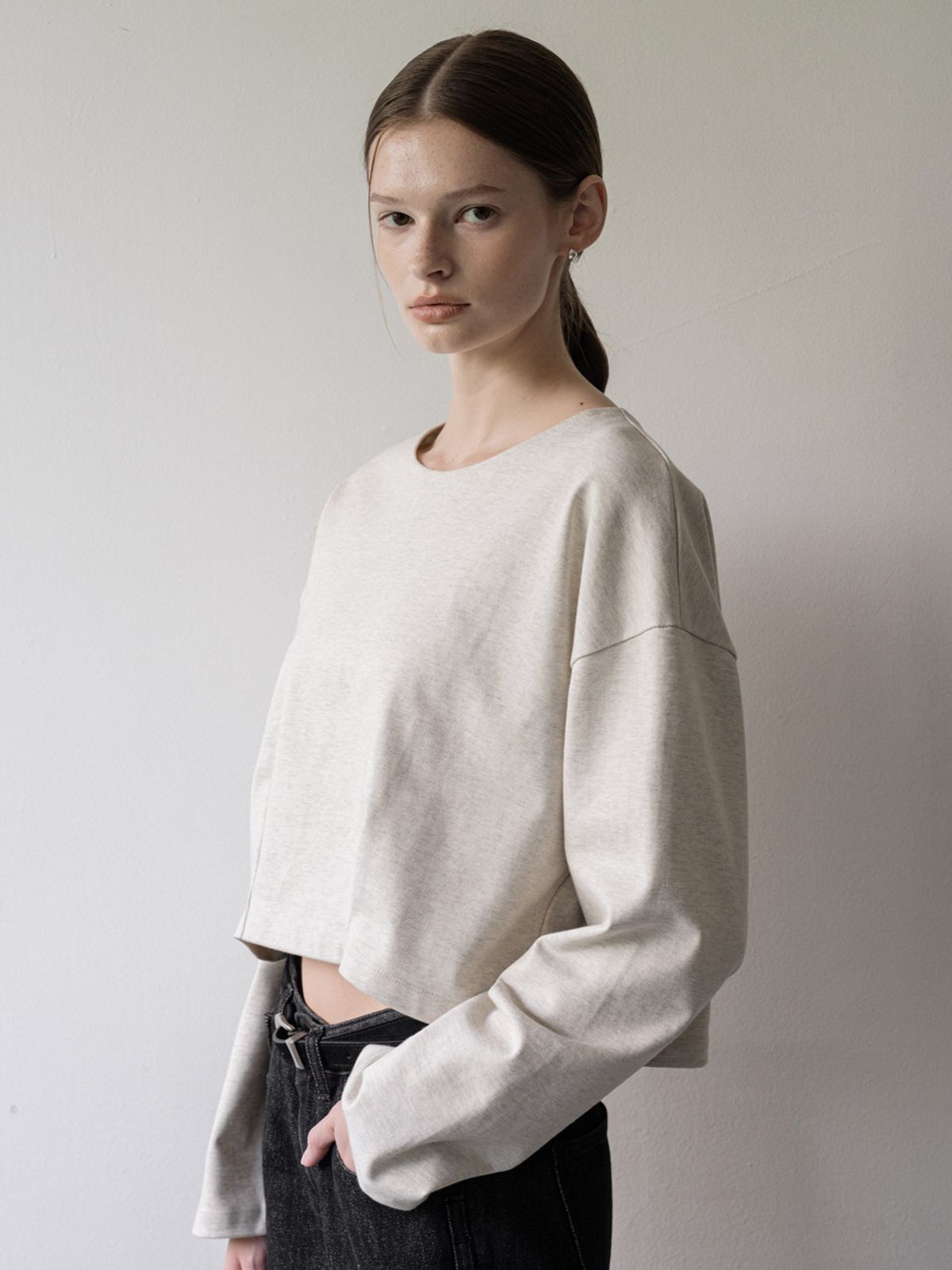 클루니(CLUNY) Crop cotton pintuck T-shirt - gray