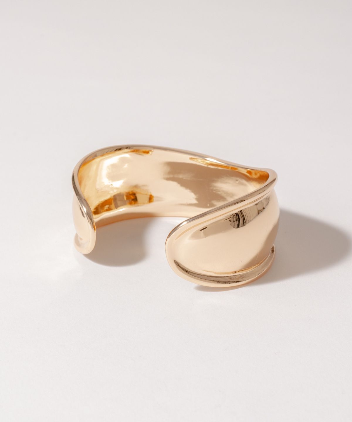노비스도쿄(NOVICE TOKYO) 메탈 볼륨 뱅글 Metal Volume Bangle / Gold