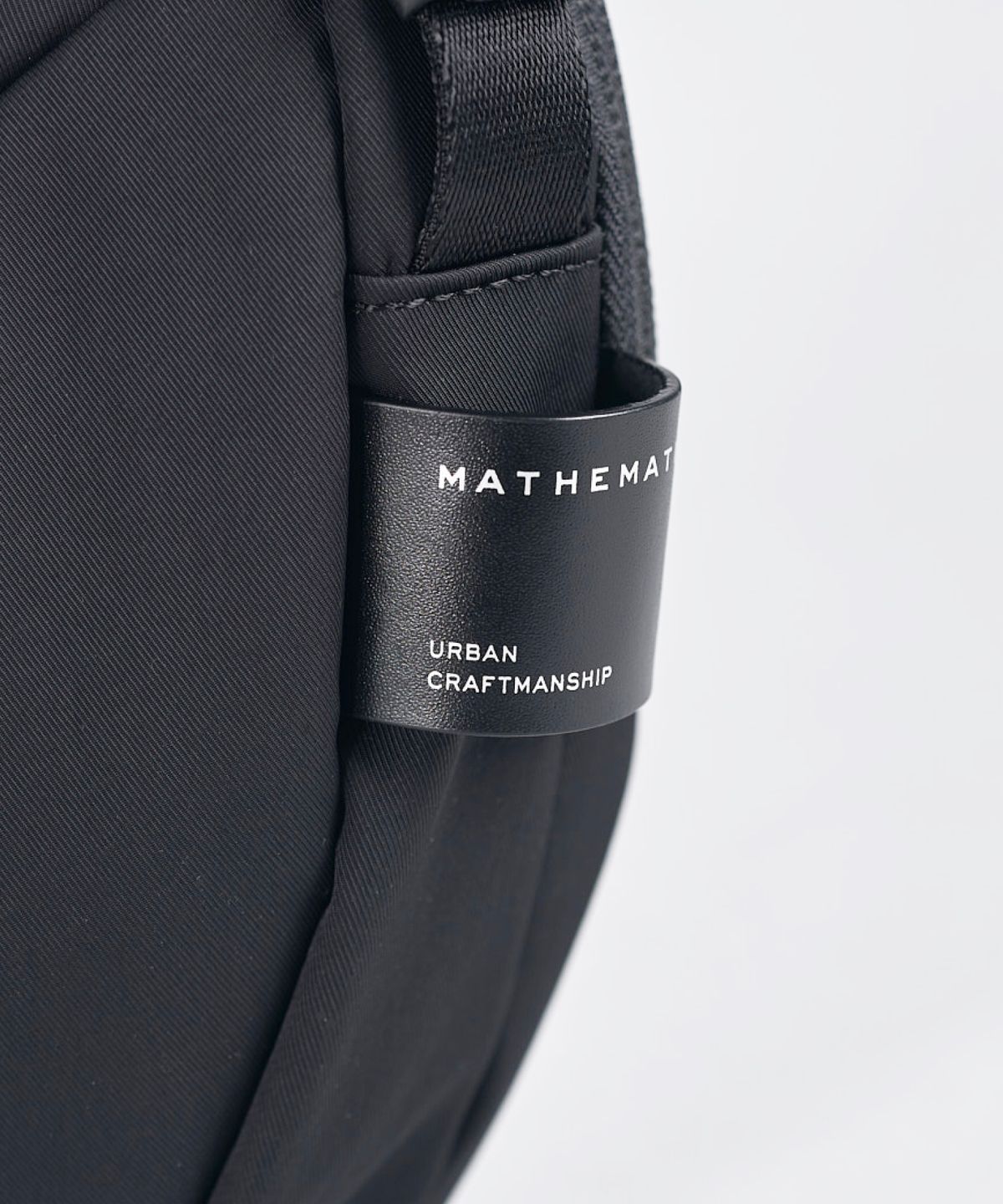 마테마틱(MATHEMATIK) 데데킨트 F19 멀티포켓 데일리 여행용 나일론 크로스백 블랙