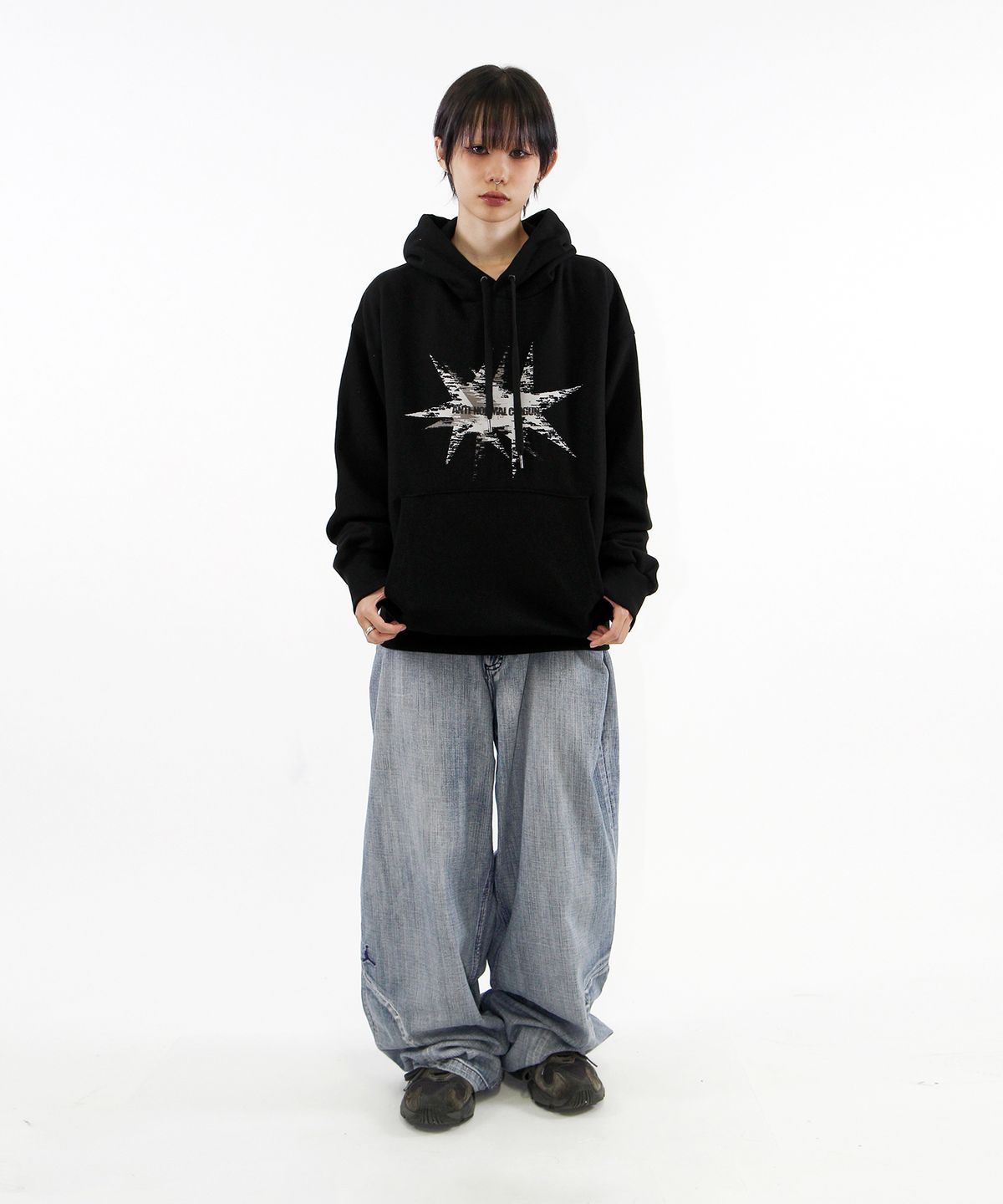 크리건(CRIGUN) Throwing Star 후드티 BLACK