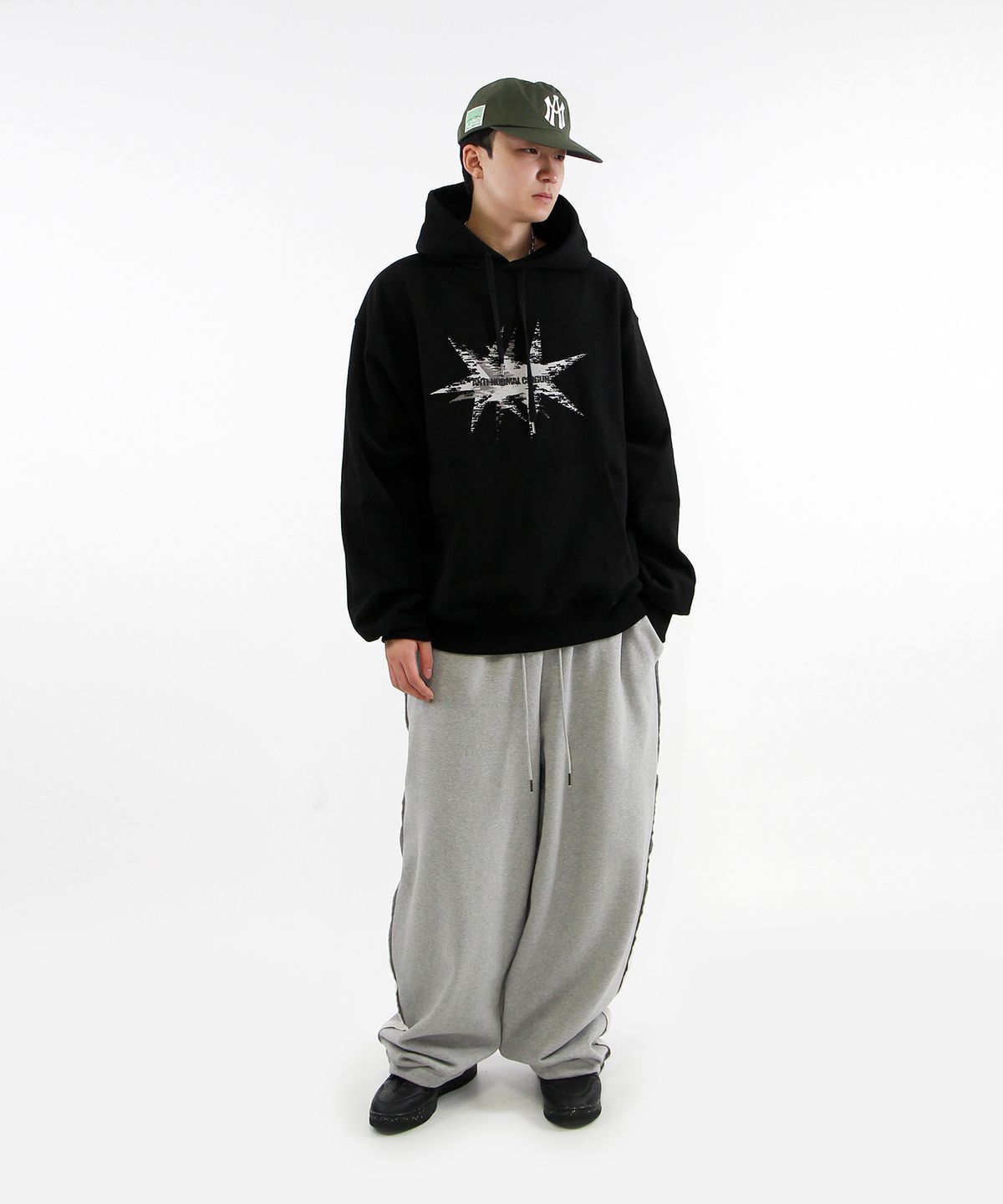 크리건(CRIGUN) Throwing Star 후드티 BLACK