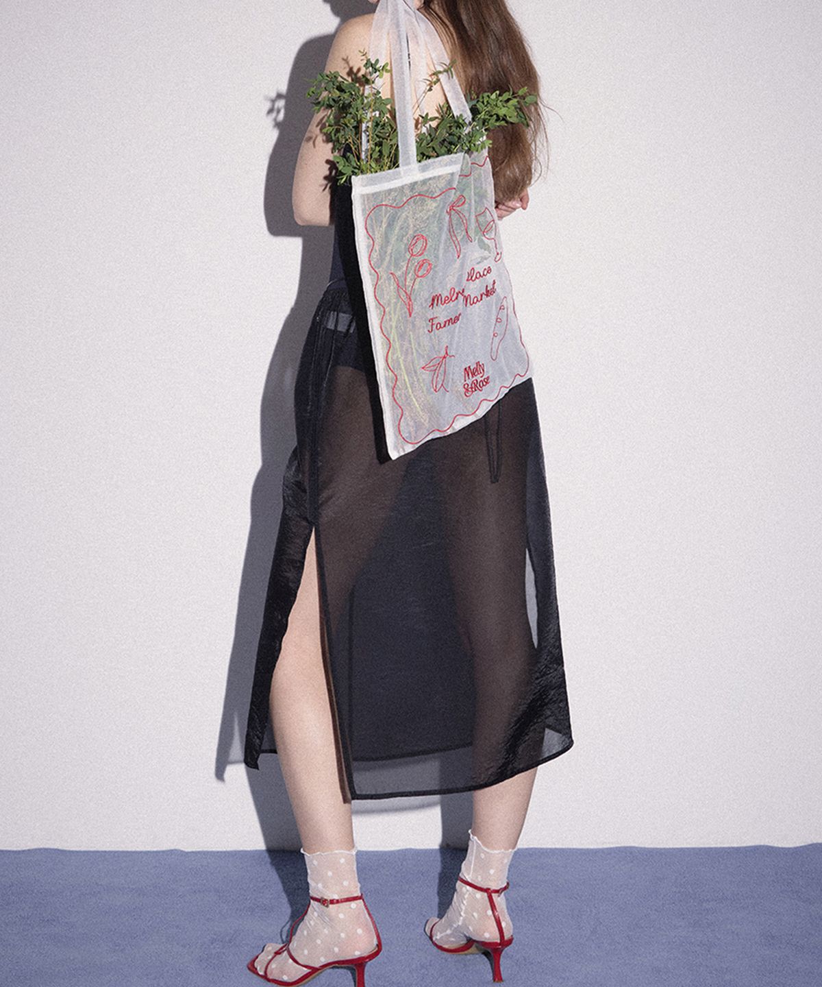 멜리앤로즈(MELLY&ROSE) 로즈 시스루 오간자 미디스커트(304786)