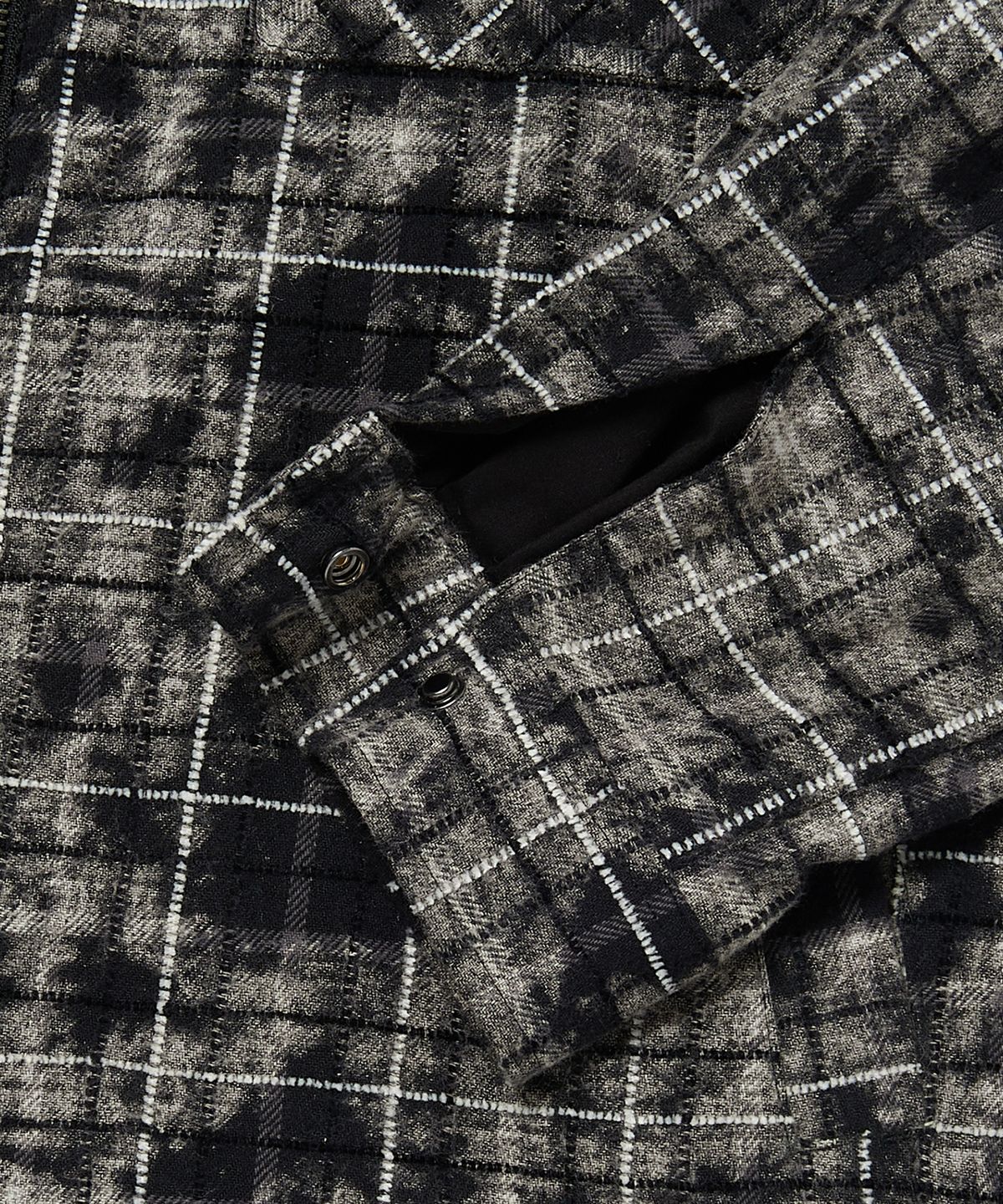 위캔더스(WKNDRS) CHECKERED ZIPUP SHIRT (BLACK)