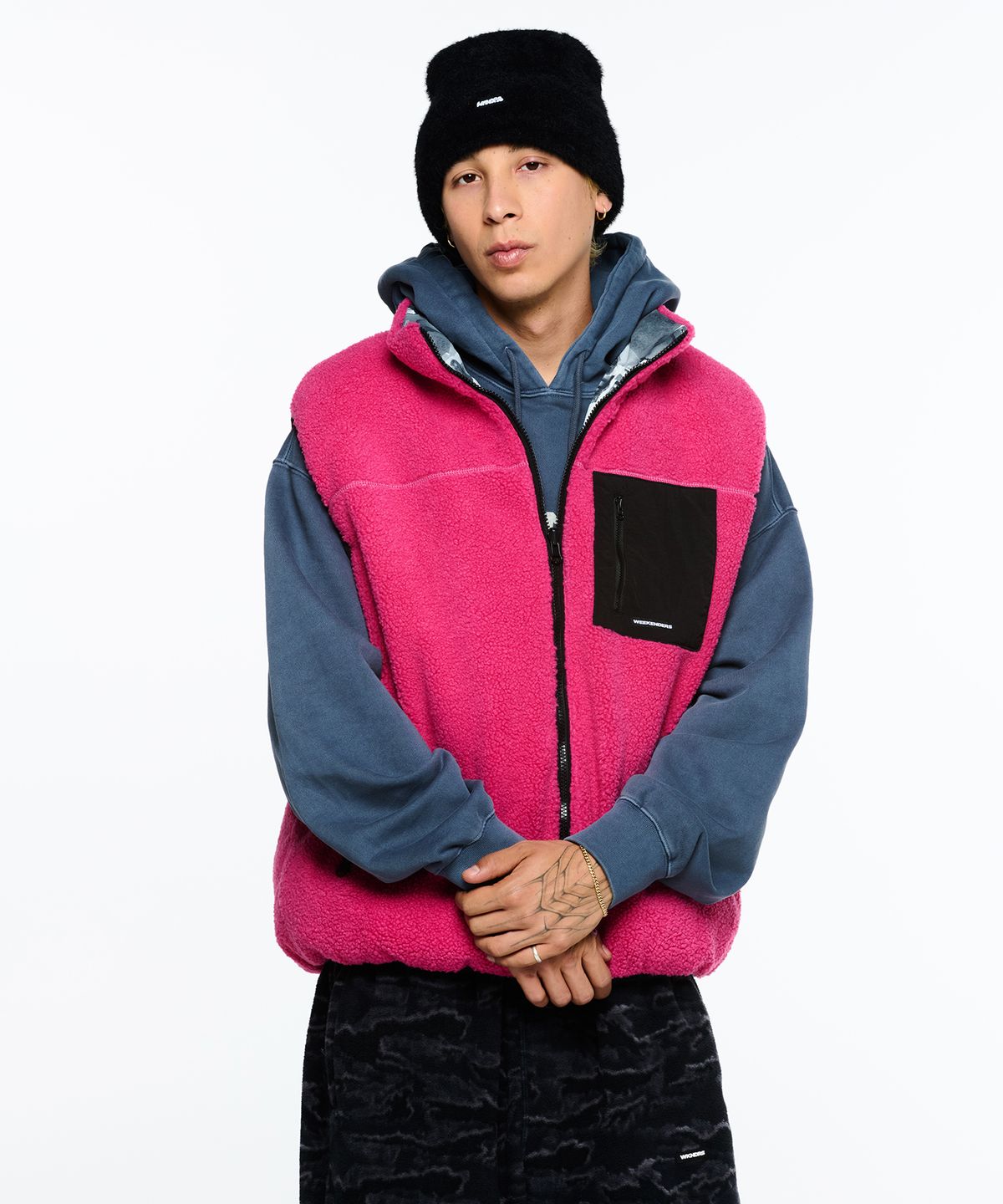 위캔더스(WKNDRS) WEEKENDERS HOODIE (NAVY)