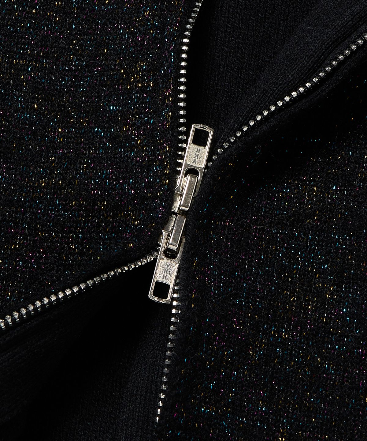 위캔더스(WKNDRS) METALIC KNITTED ZIPUP HOODIE (BLACK)