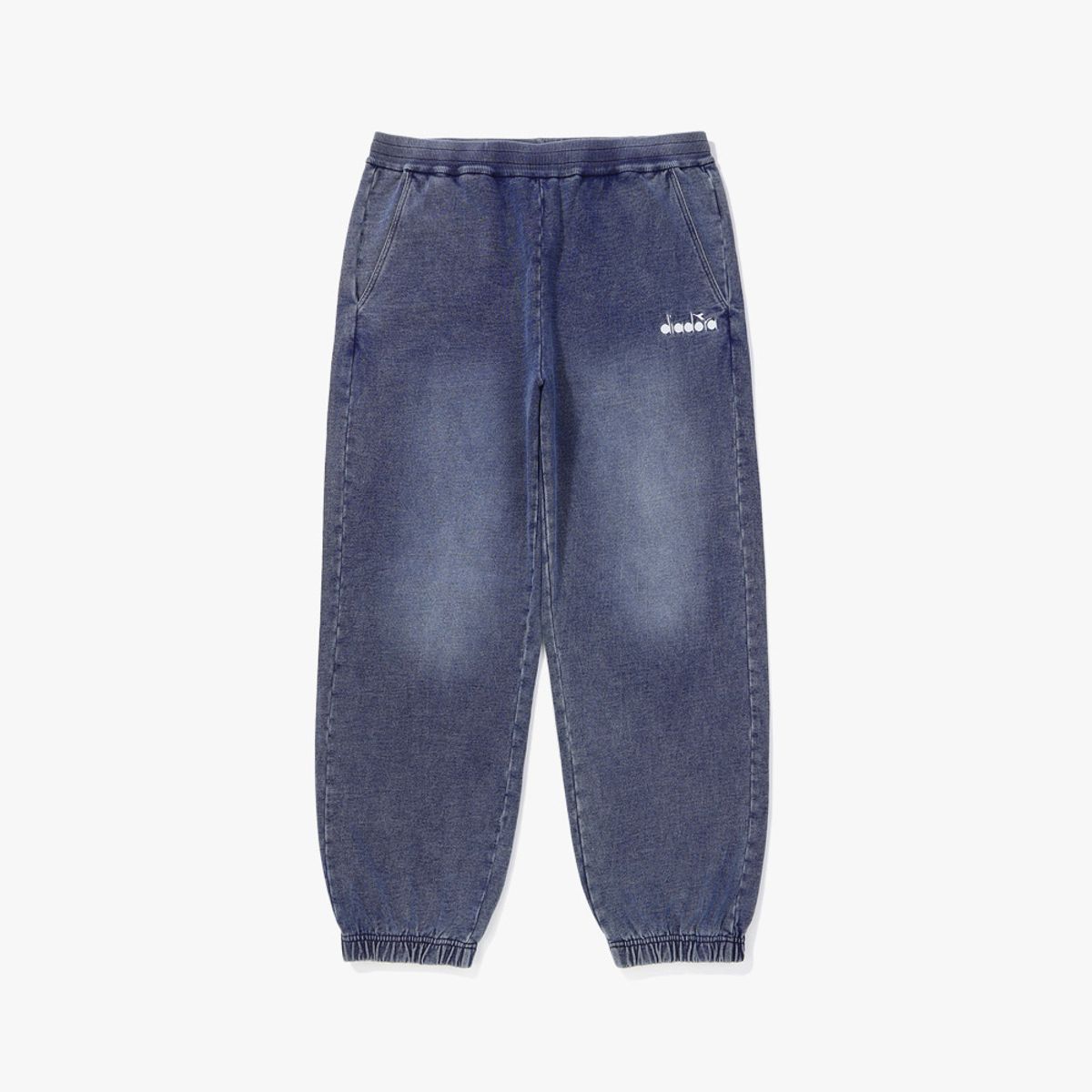 디아도라(diadora) 스프레이 워싱 데님 스웻팬츠 DENIM