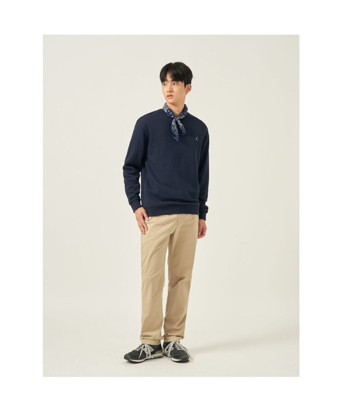 빈폴 멘(BEANPOLE MEN) [Essential] 남녀공용 로고 자수 스웨트 셔츠  네이비
