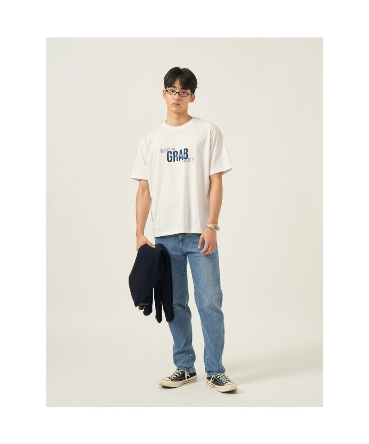 빈폴 멘(BEANPOLE MEN) 남녀공용 GRAB 그래픽 라운드넥 티셔츠  아이보리
