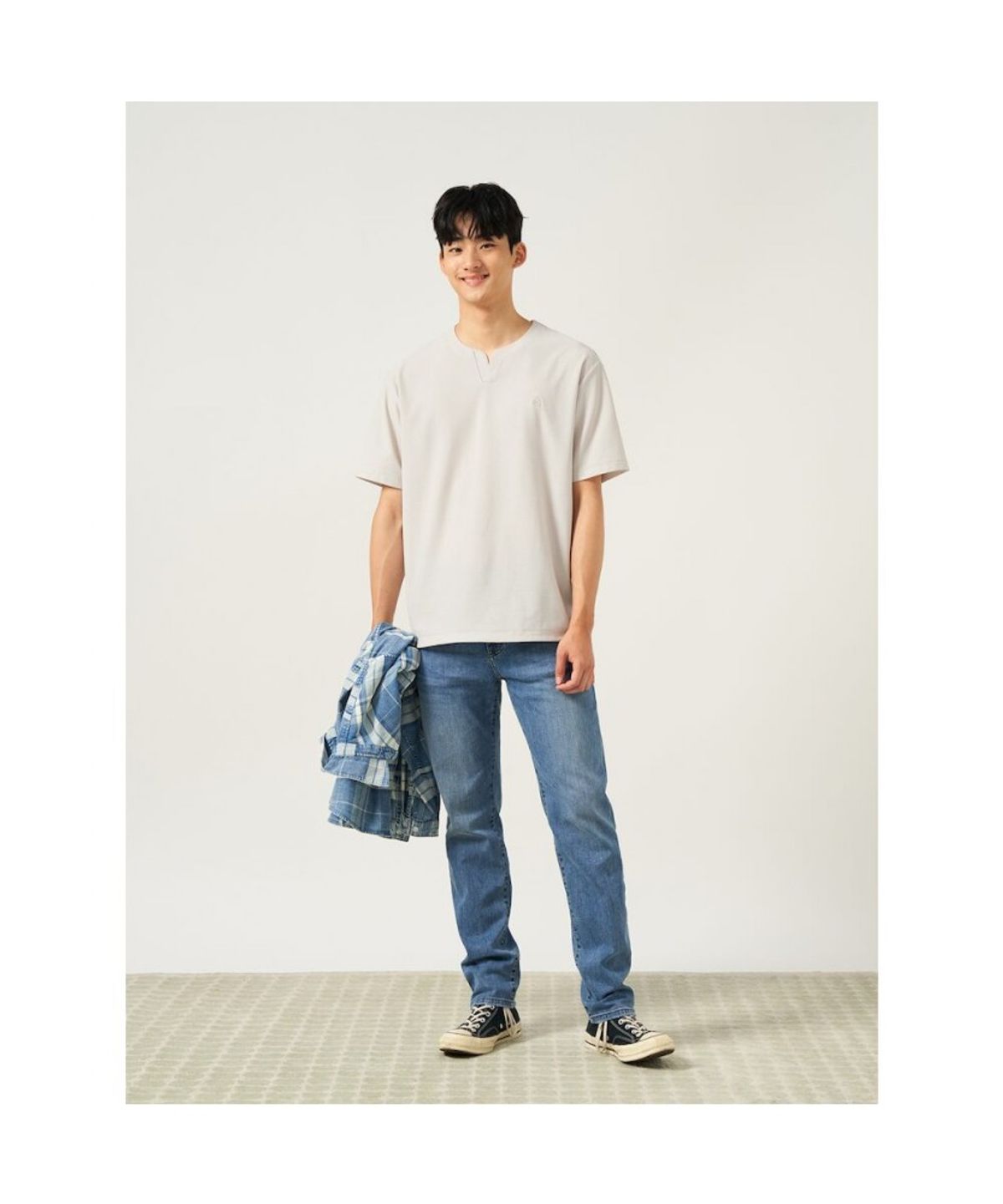 빈폴 멘(BEANPOLE MEN) 메쉬 슬릿넥 반소매 티셔츠  아이보리