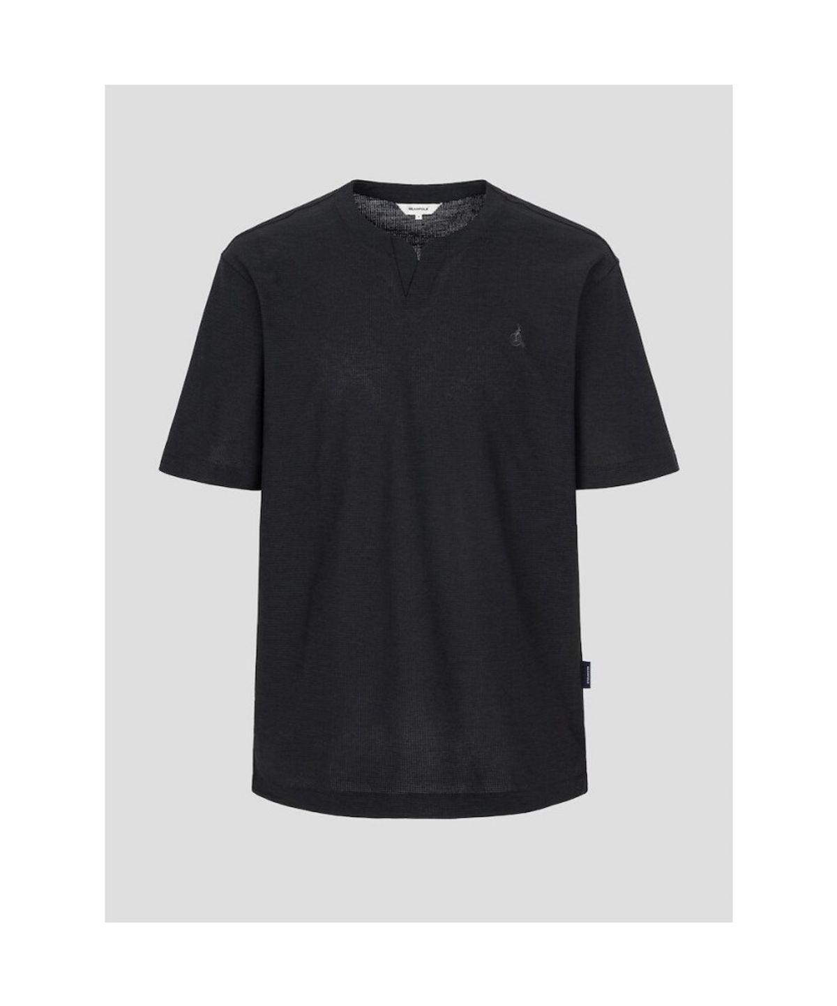 빈폴 멘(BEANPOLE MEN) 메쉬 슬릿넥 반소매 티셔츠  블랙