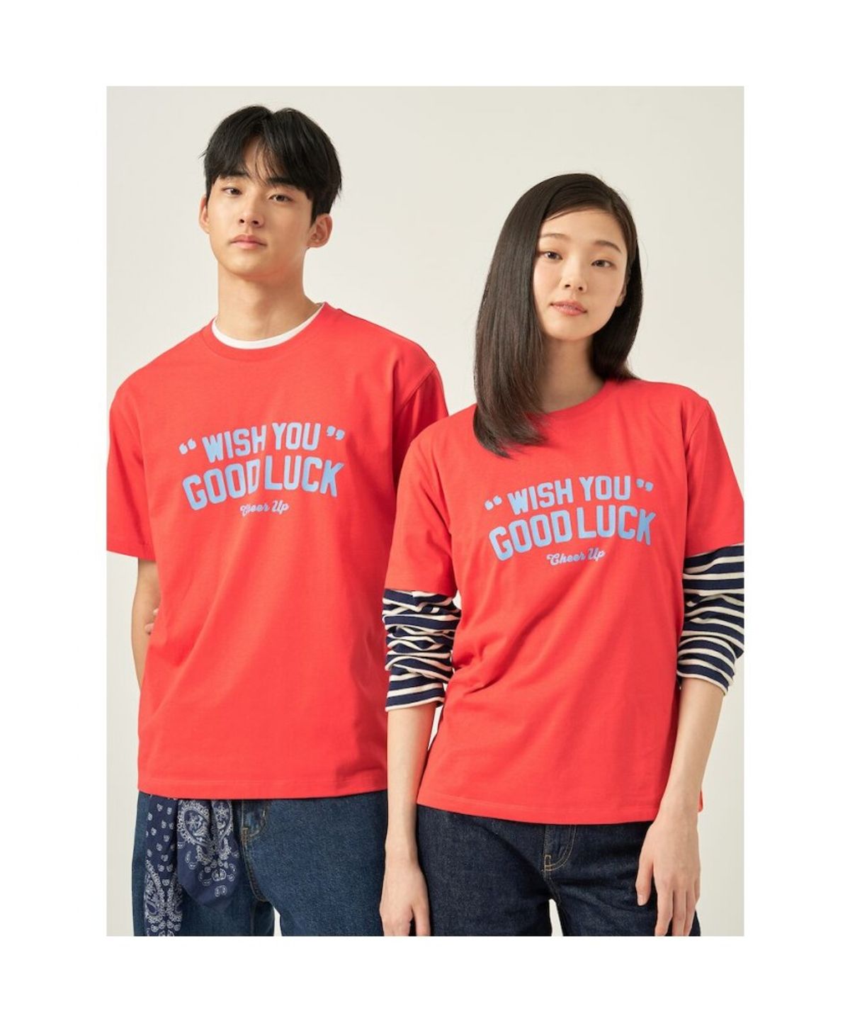 빈폴 멘(BEANPOLE MEN) 남녀공용 GOOD LUCK 그래픽 라운드넥 티셔츠  레드