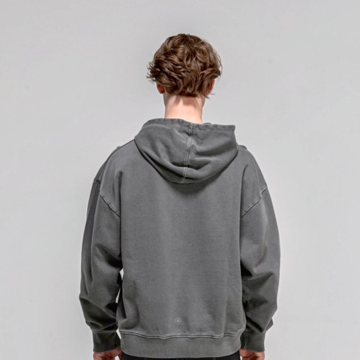 H.쿠모리(H.KOUMORI) M - 25 - Post Running High Flash Hoodie - Washed Black