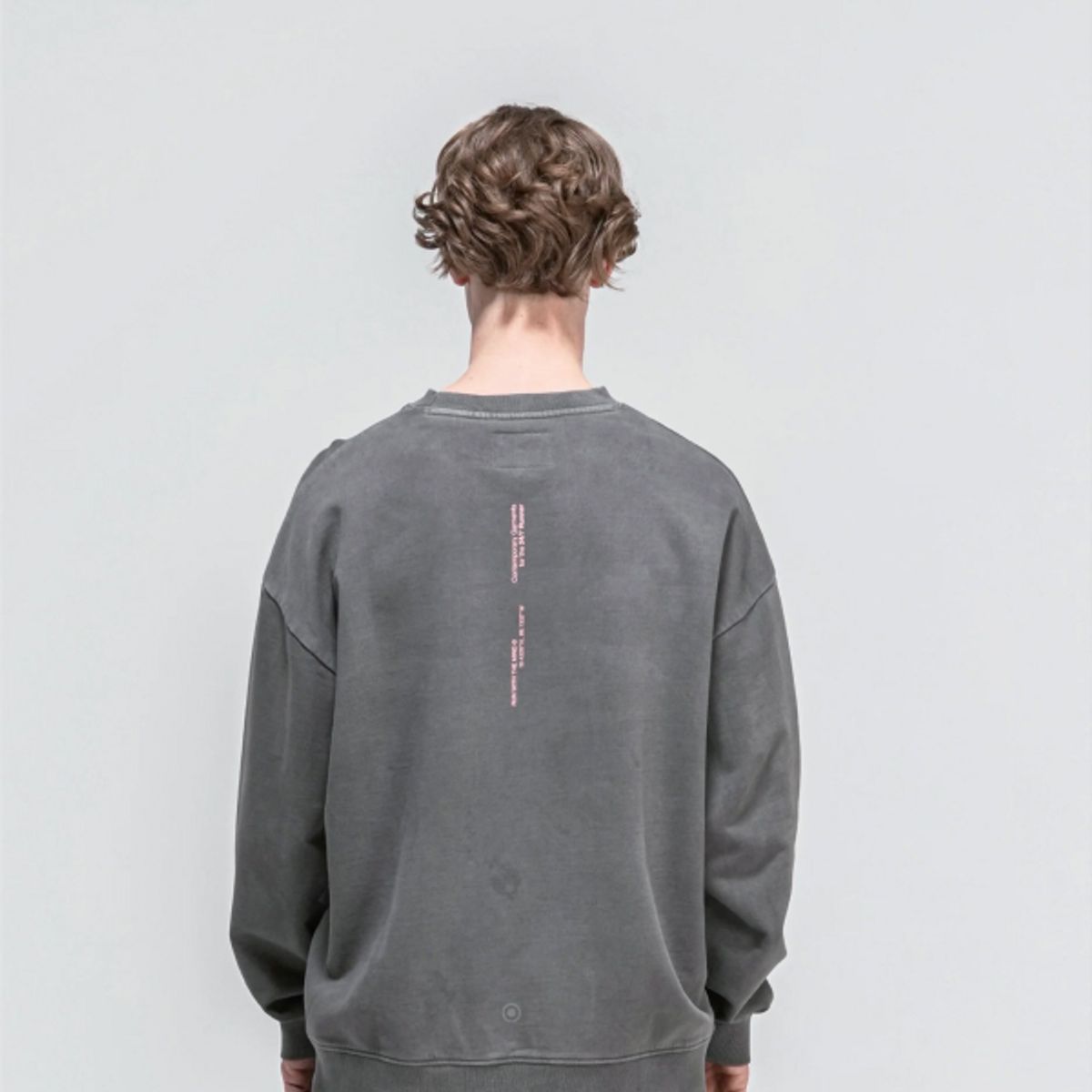 H.쿠모리(H.KOUMORI) M - 25 - Nomad Crewneck - Washed Black