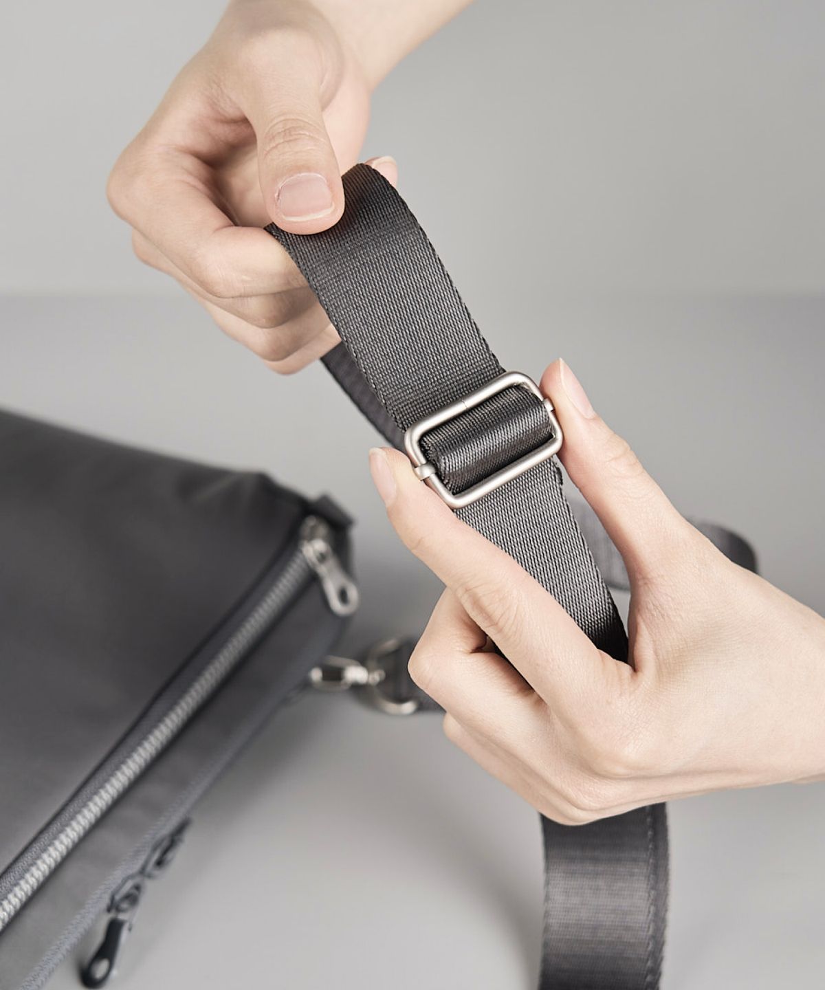 마테마틱(MATHEMATIK) 데데킨트 P011 태블릿 파우치 어반 차콜