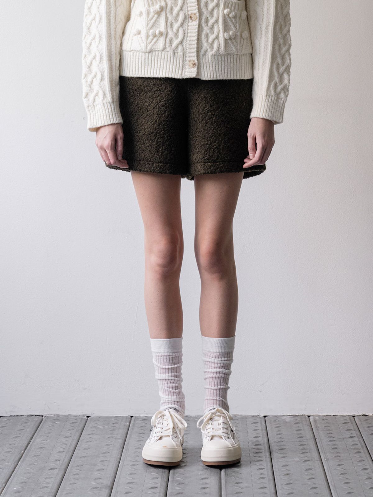 클루니(CLUNY) Boucle wool short pants - khaki