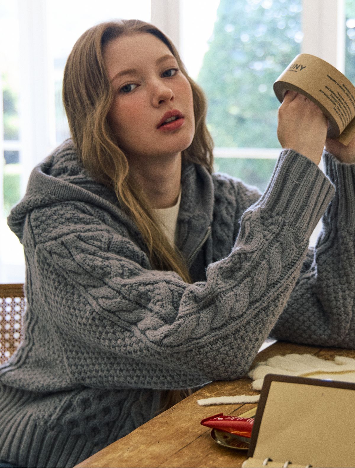 클루니(CLUNY) Cable two way knit zipup cardigan - beige