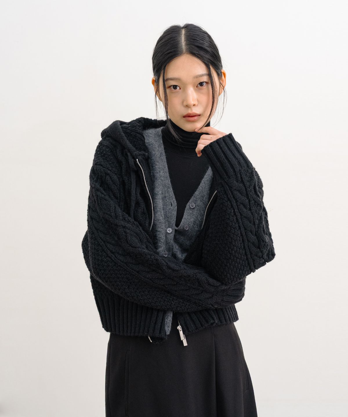 클루니(CLUNY) Cable Two Way Knit Zipup Cardigan - Black