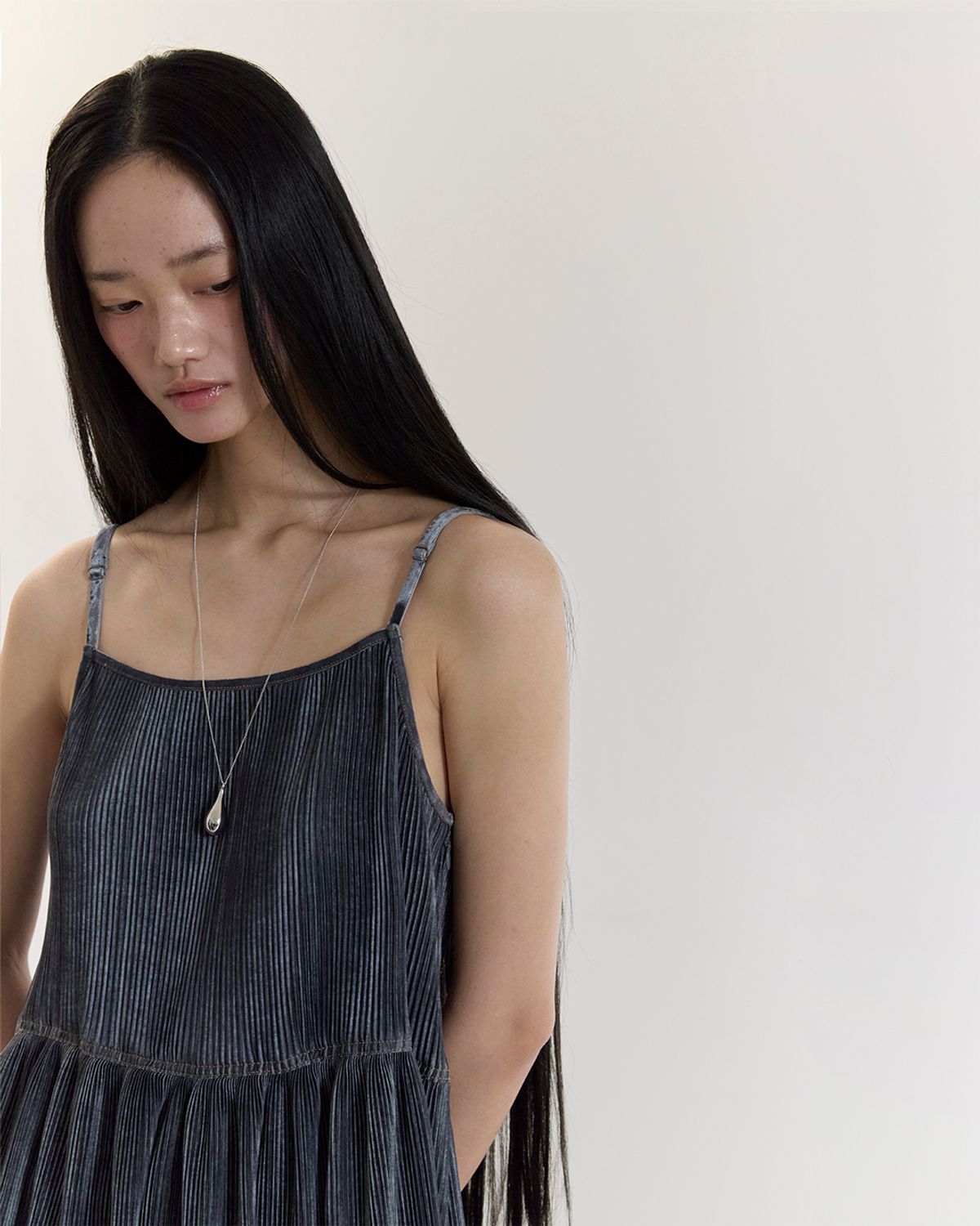 커렌트(CURRENT) PLEATS LAYERED SHIRRING TOP(INDIGO BLUE)