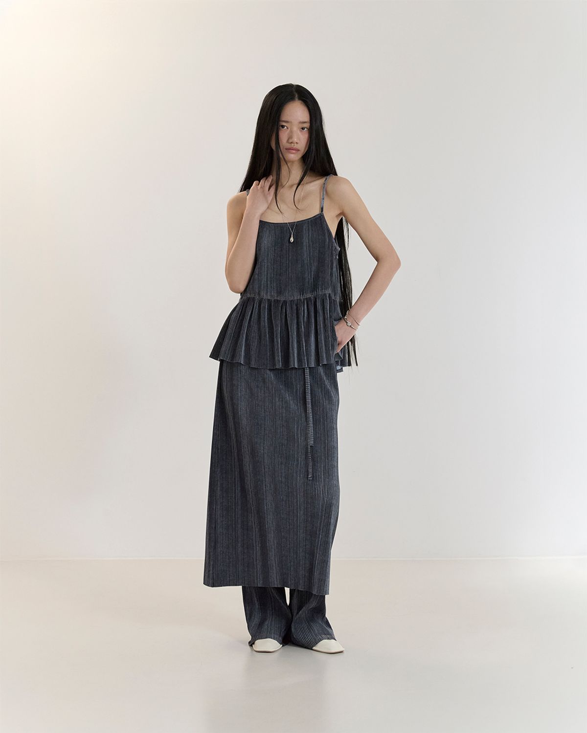 커렌트(CURRENT) PLEATS LAYERED SHIRRING TOP(INDIGO BLUE)