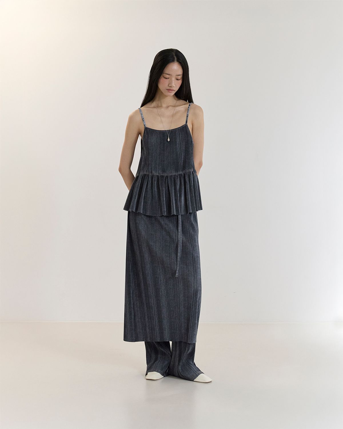 커렌트(CURRENT) PLEATS LAYERED SHIRRING TOP(INDIGO BLUE)