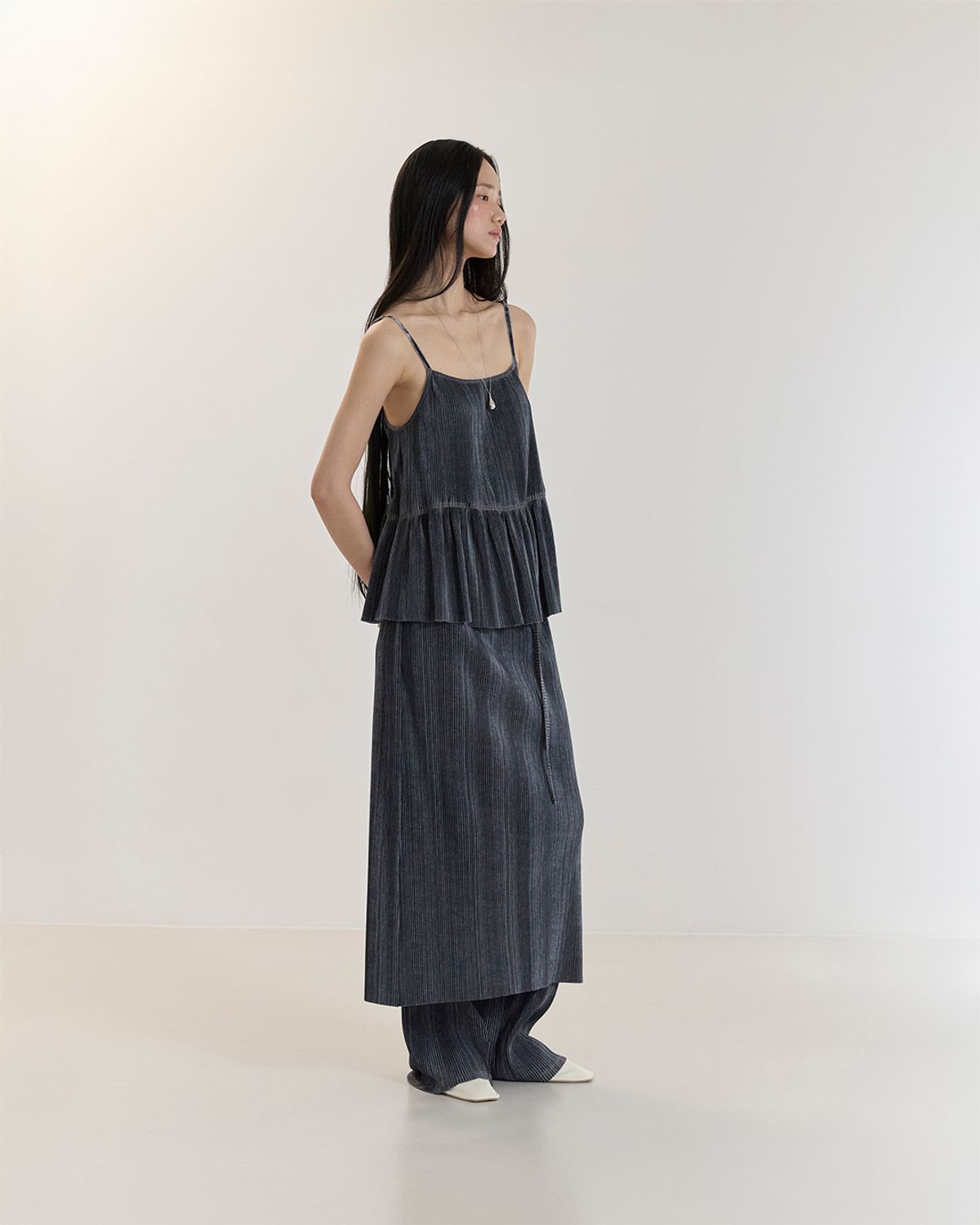 커렌트(CURRENT) PLEATS LAYERED SHIRRING TOP(INDIGO BLUE)