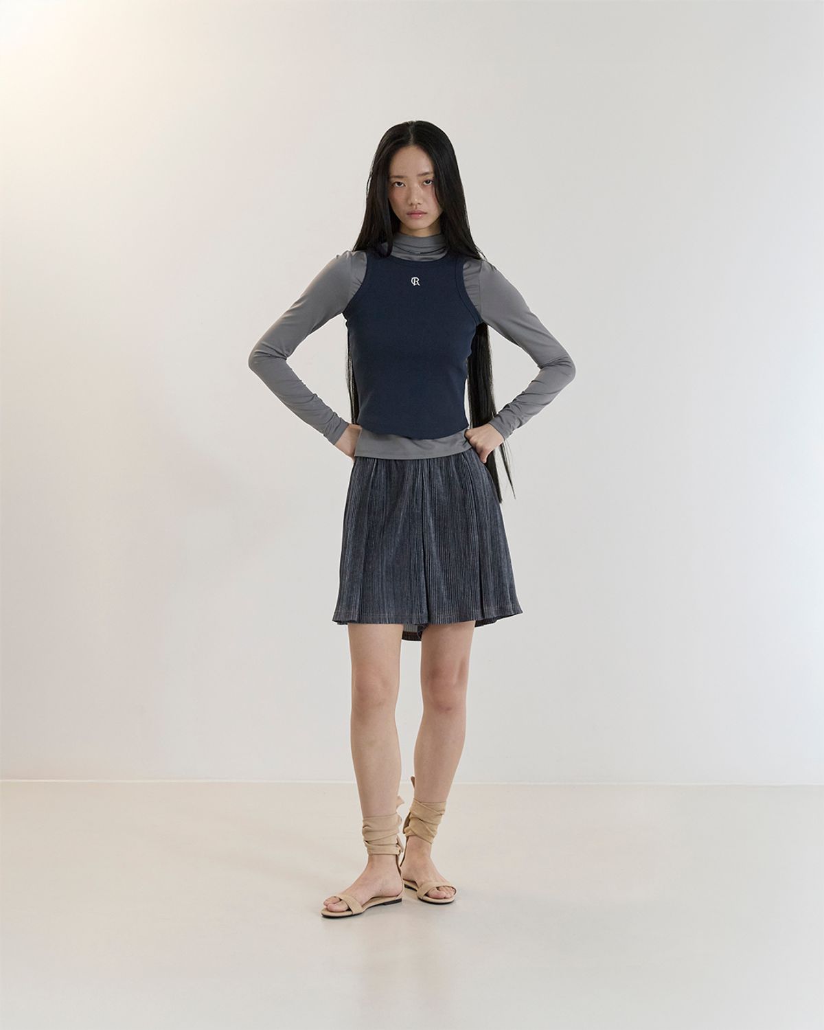 커렌트(CURRENT) PLEATS TUCK HALF PANTS(INDIGO BLUE)