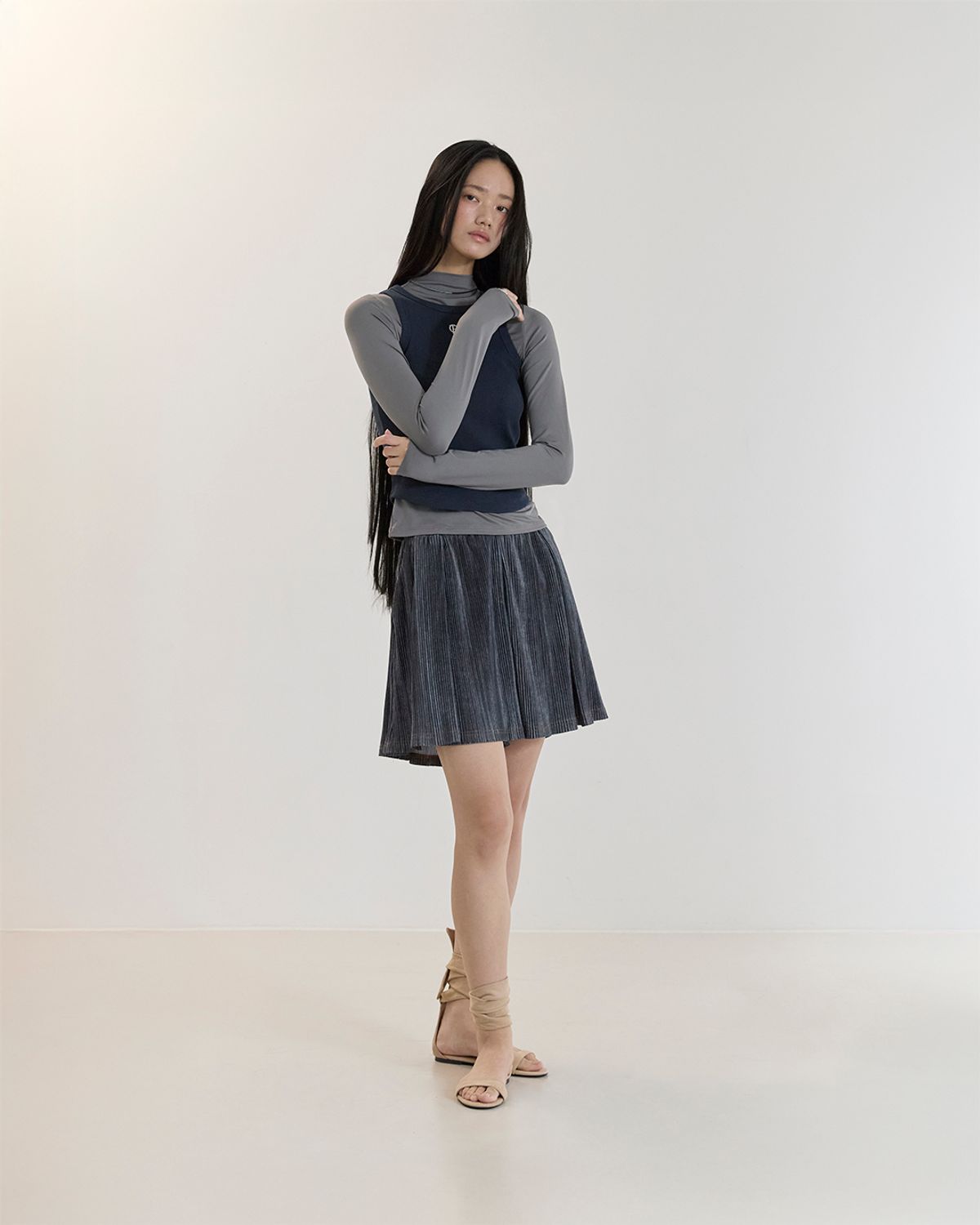 커렌트(CURRENT) PLEATS TUCK HALF PANTS(INDIGO BLUE)