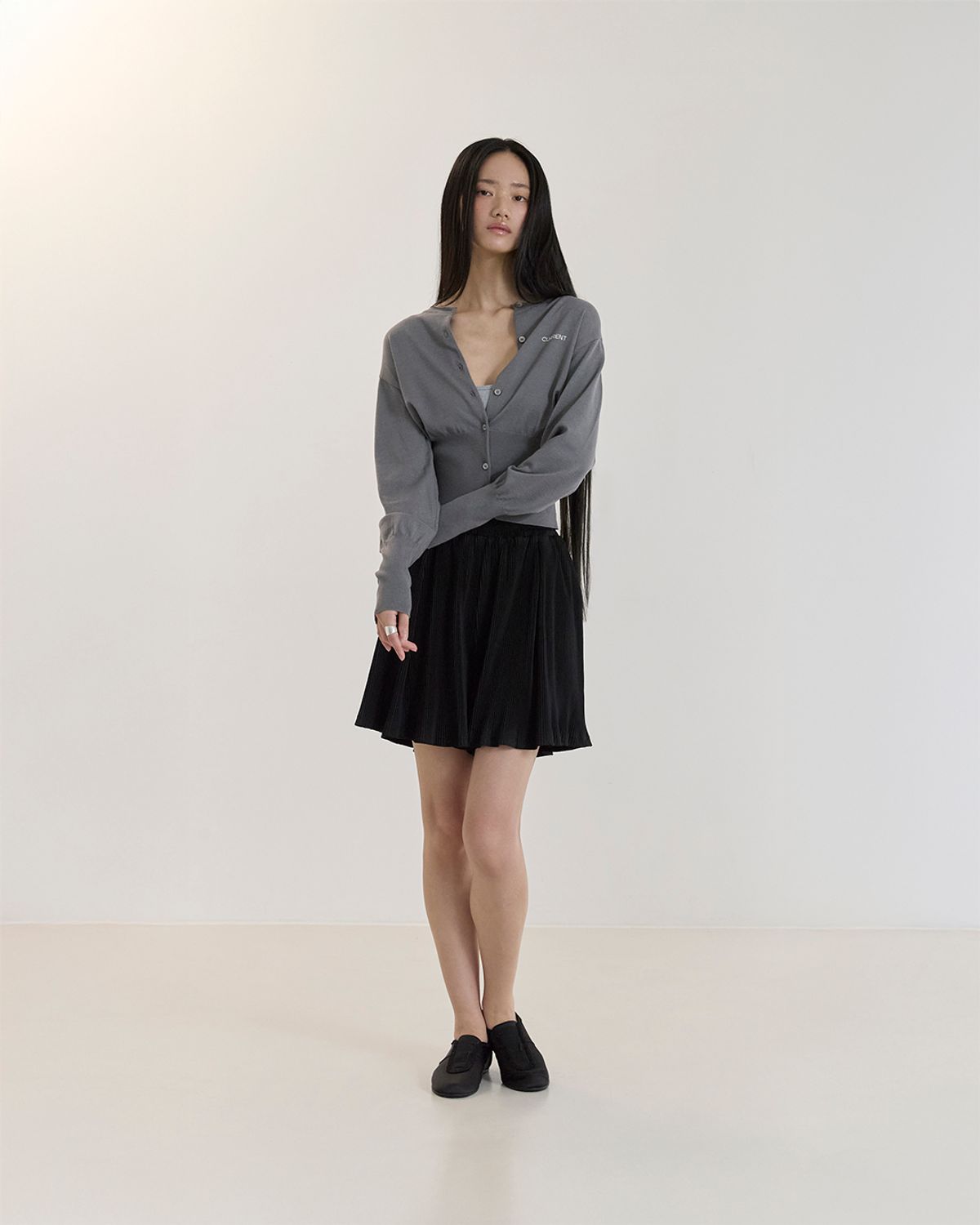 커렌트(CURRENT) PLEATS TUCK HALF PANTS(BLACK)