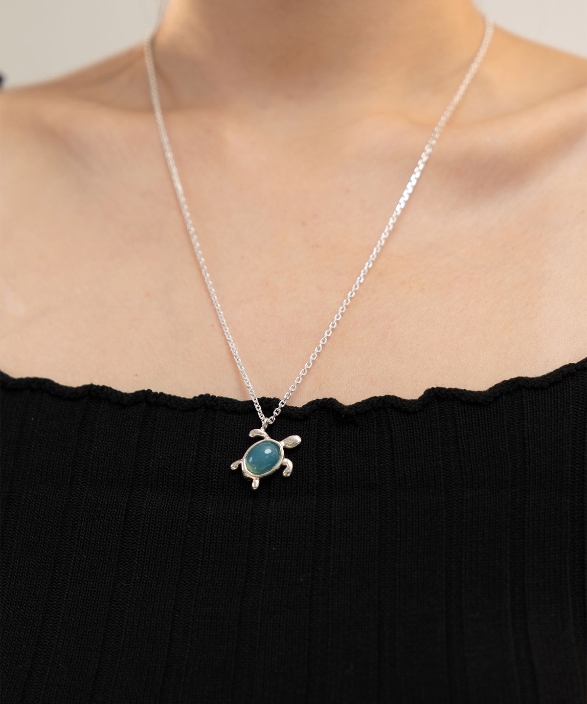 볼디에르(BOLDIERE) Swimming turtle necklace_  N24