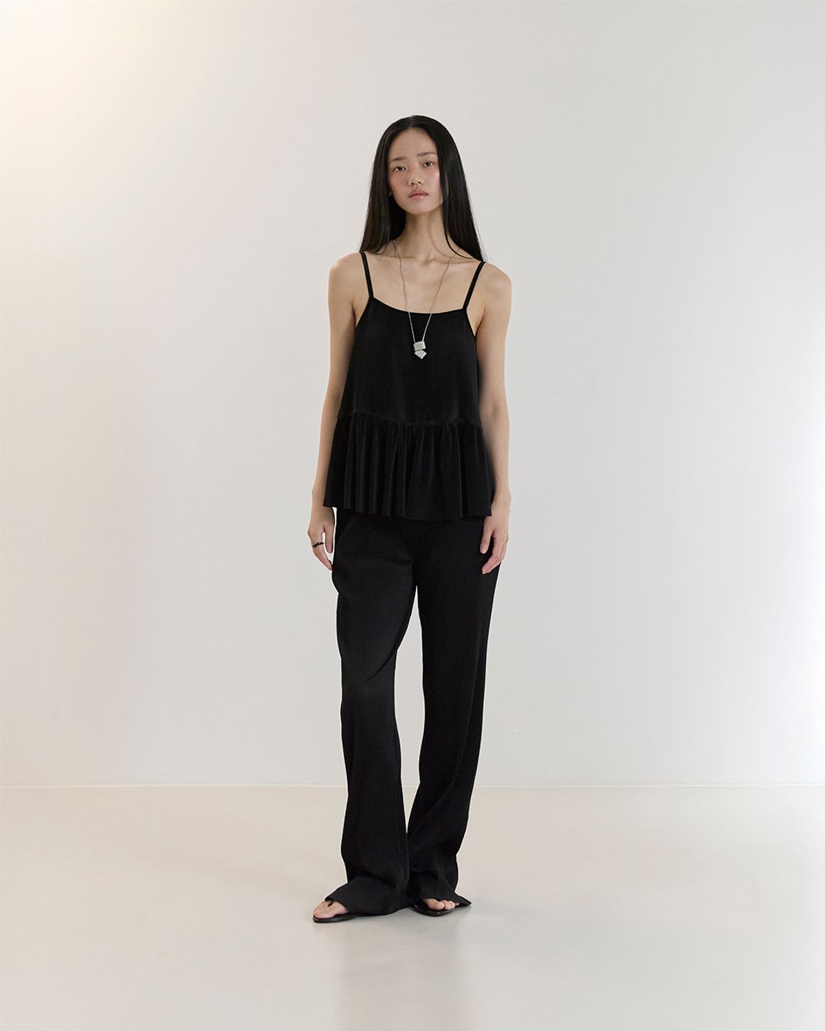 커렌트(CURRENT) PLEATS LONG PANTS(BLACK)