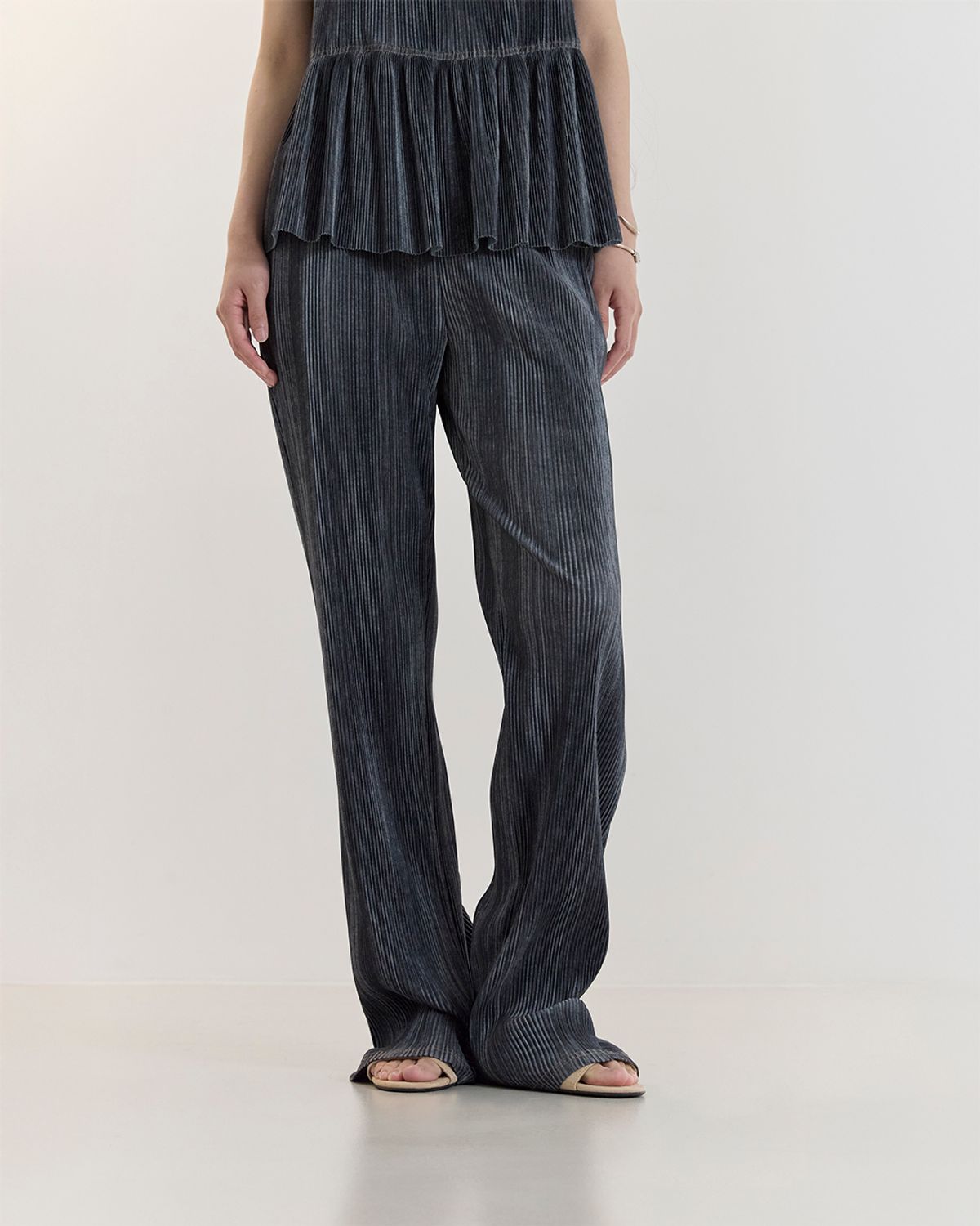 커렌트(CURRENT) PLEATS LONG PANTS(INDIGO BLUE)