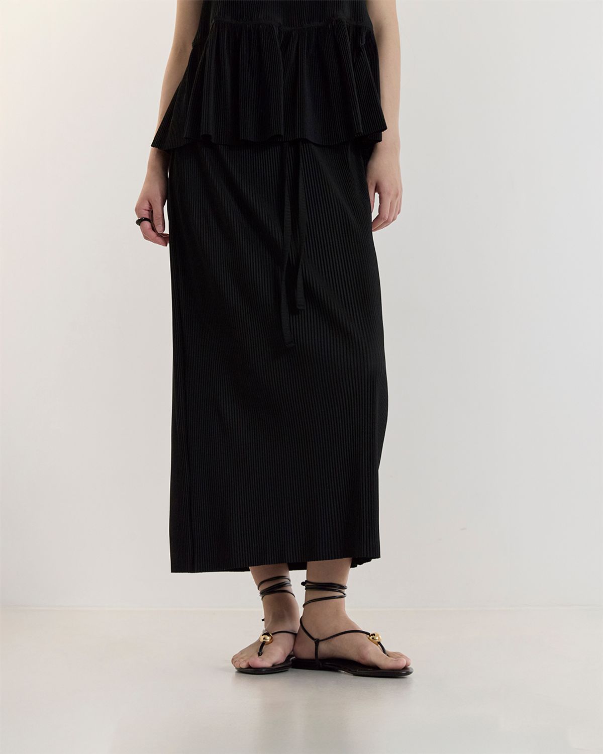 커렌트(CURRENT) PLEATS LONG SKIRT(BLACK)