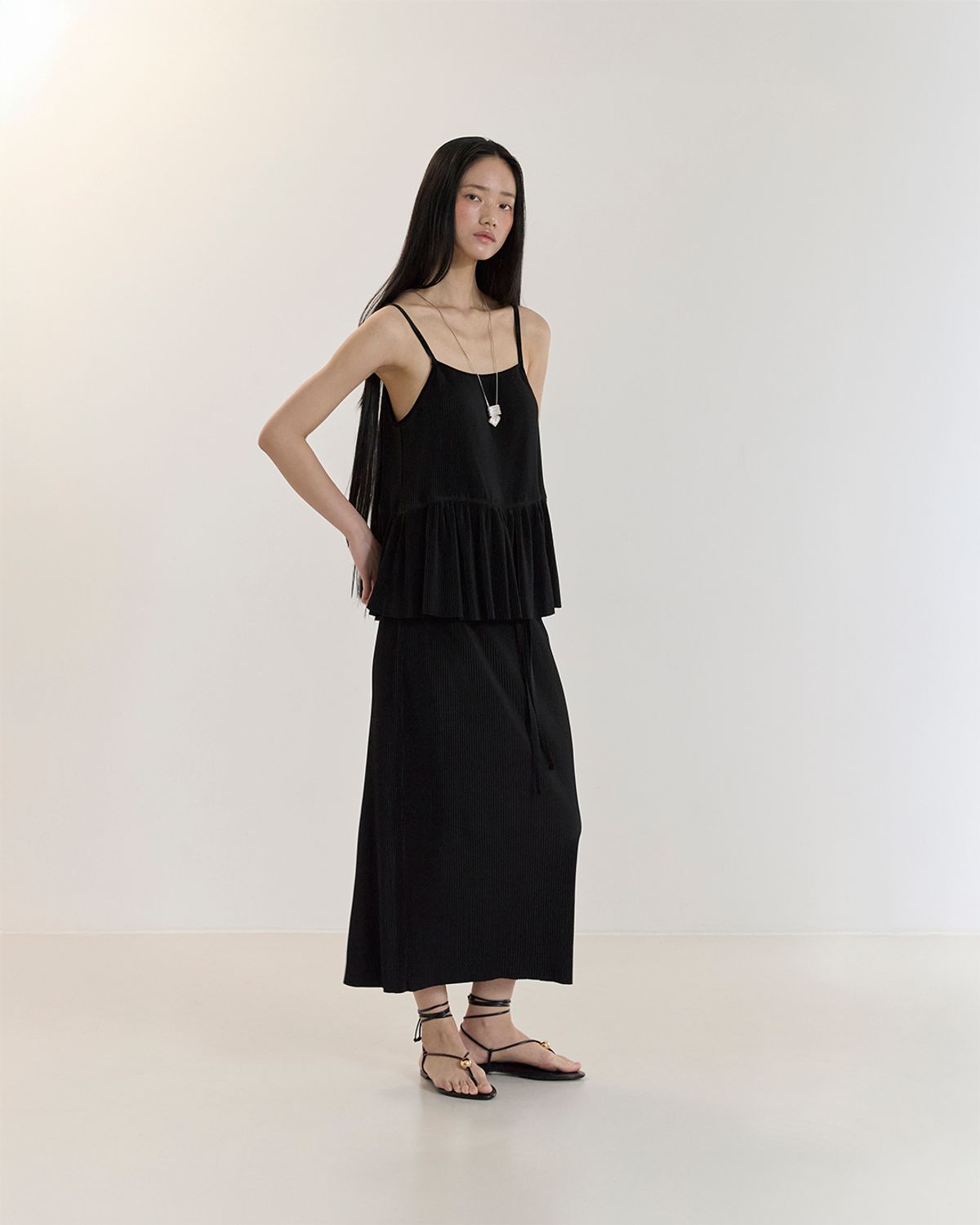 커렌트(CURRENT) PLEATS LONG SKIRT(BLACK)